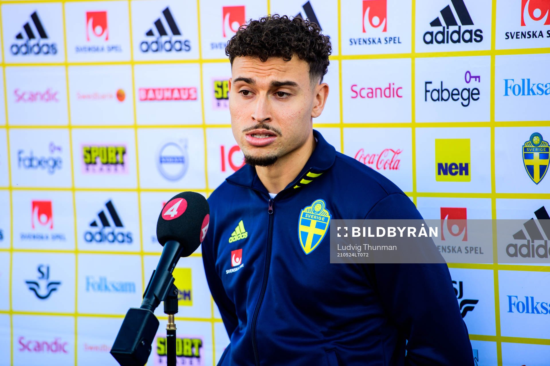 Jordan Larsson of Sweden