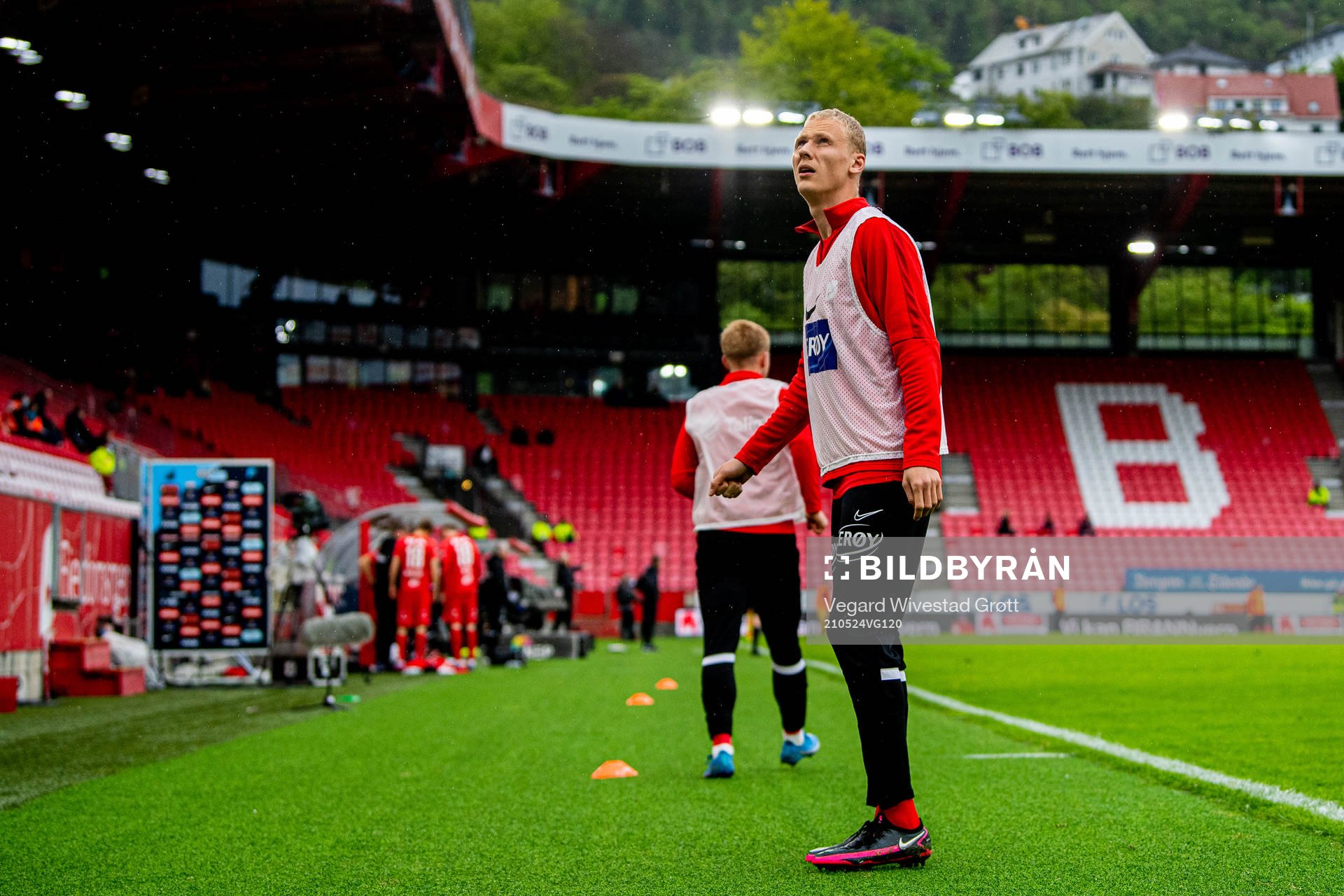Kristoffer Ramos Barmen of Brann warms up during the Eliteserien football match between Brann and Bodø/Glimt on May 24, 2021 in Bergen. 