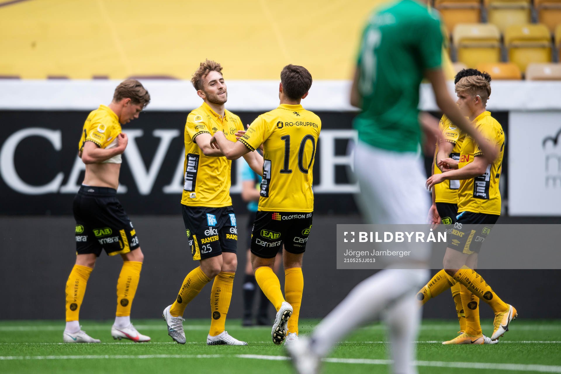 Elfsborgs Jack Cooper Love jublar efter 1-0 under fotbollsmatchen i U21 Allsvenskan mellersta mellan Elfsborg och Jönköping södra den 25 maj 2021 i Borås.