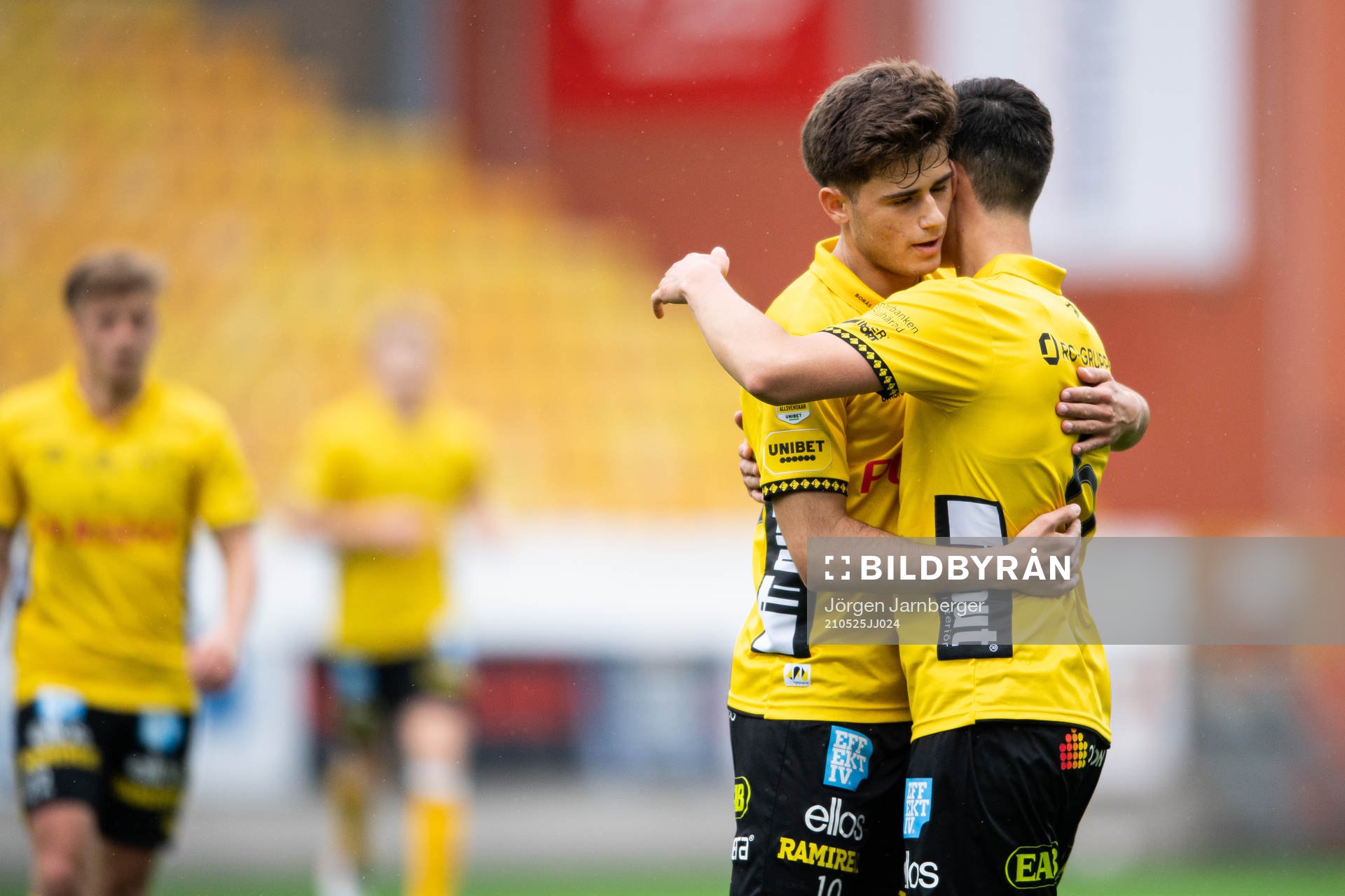 Elfsborgs Besfort Zeneli jublar med Stefan Ceganjac