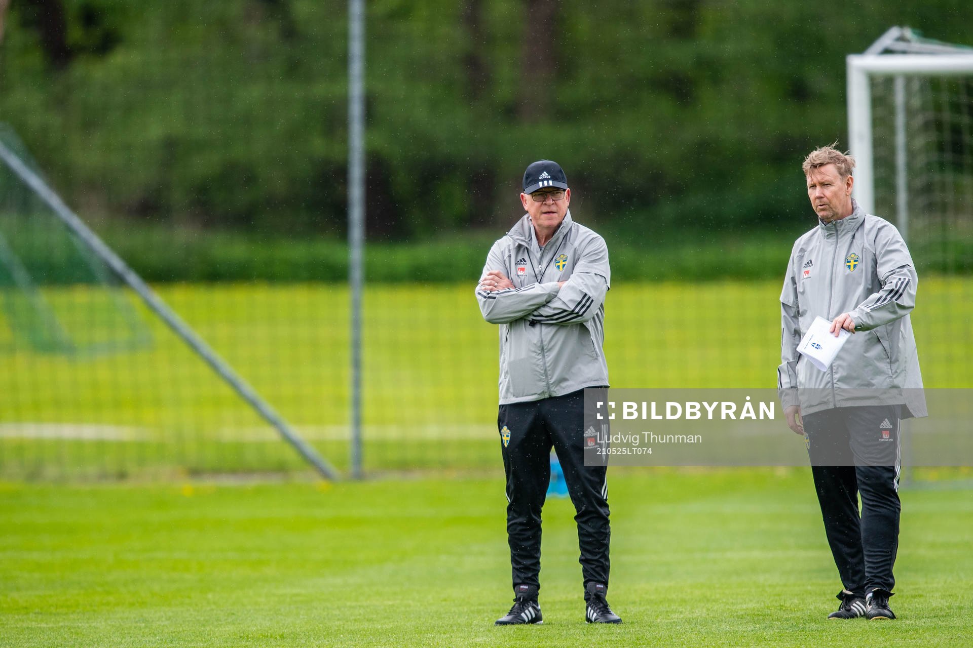 Head coach Janne Andersson and assistant coach Peter