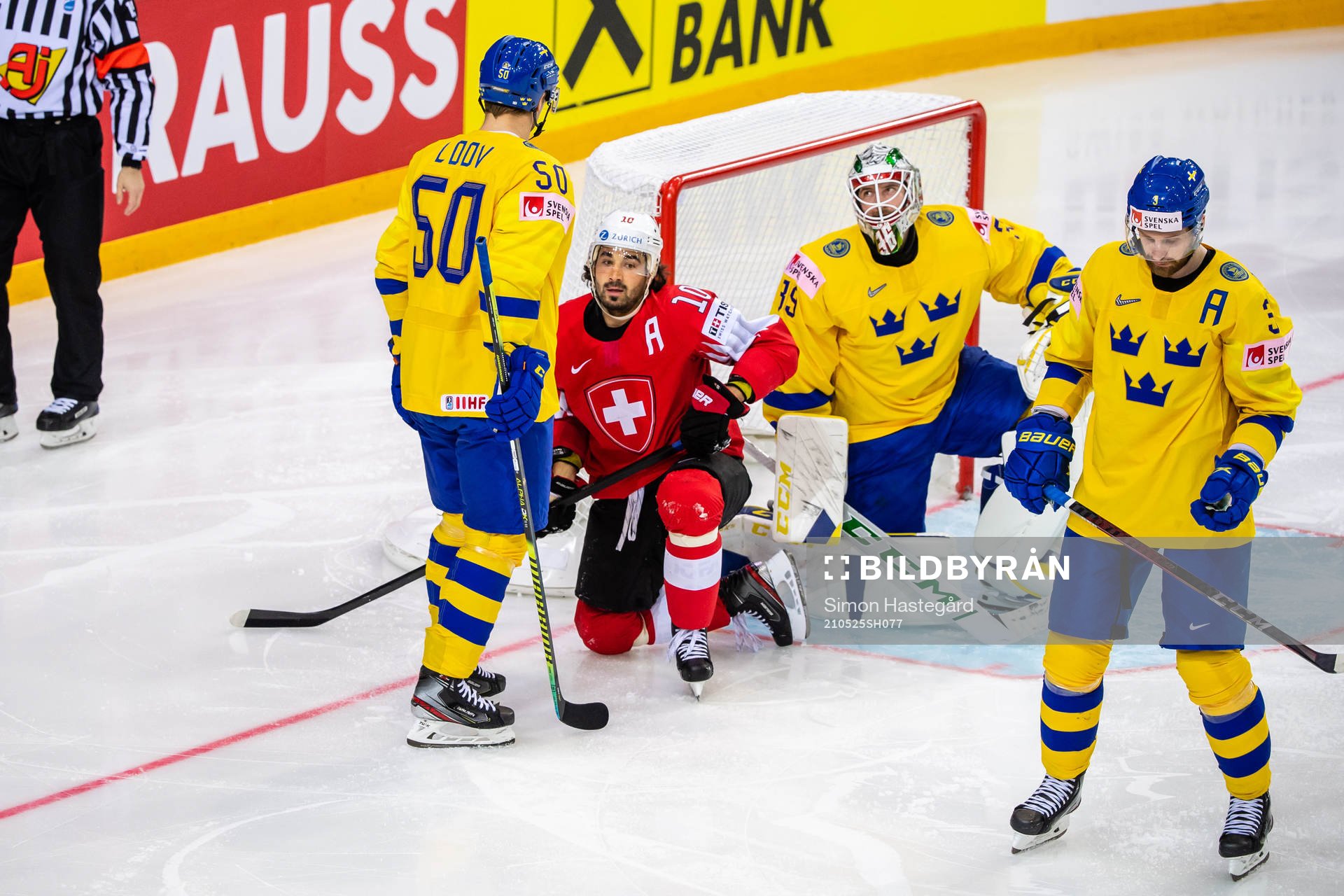 Viktor Lööv of Sweden and Andres Ambuhl of Switzerland