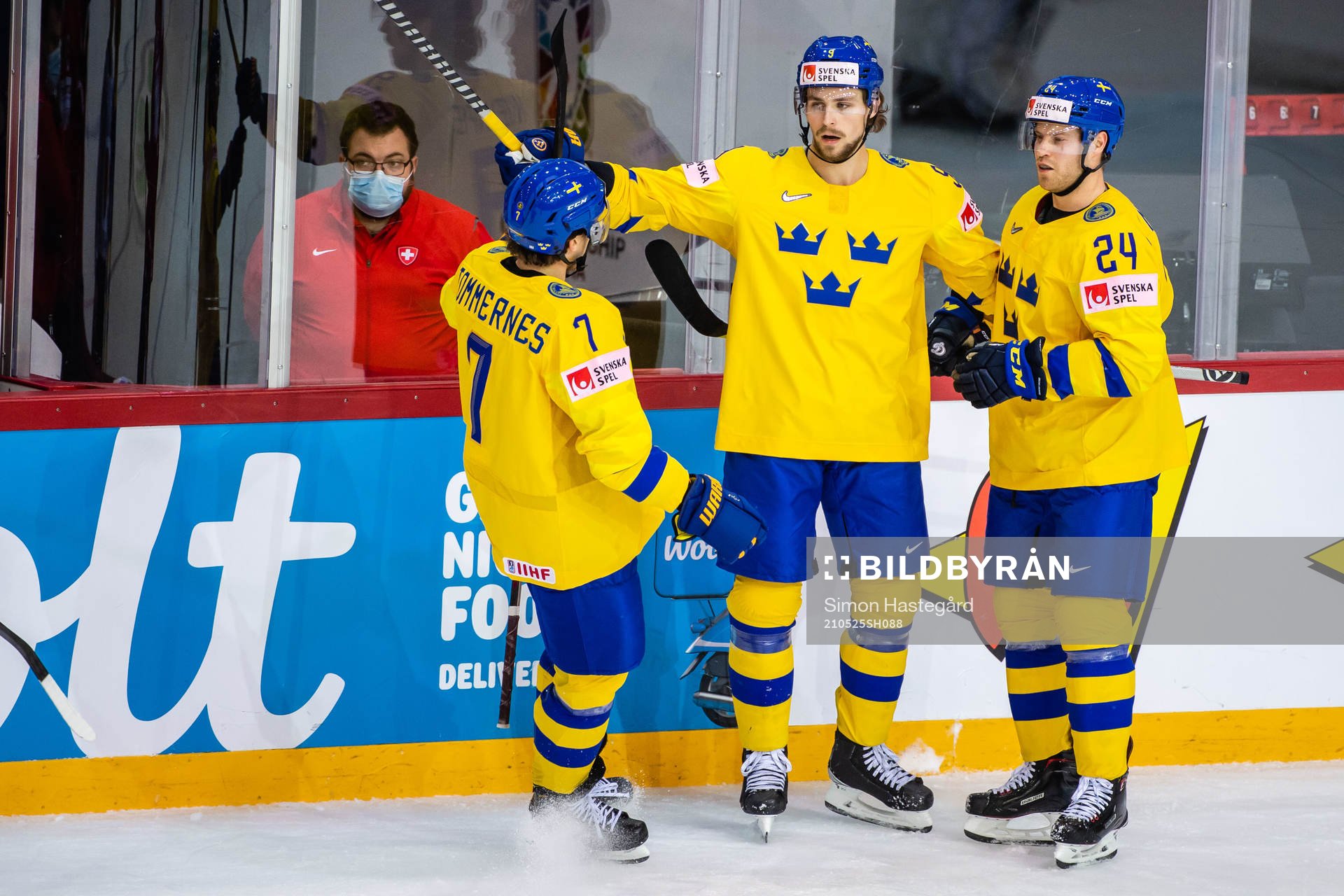 Adrian Kempe of Sweden celebrates