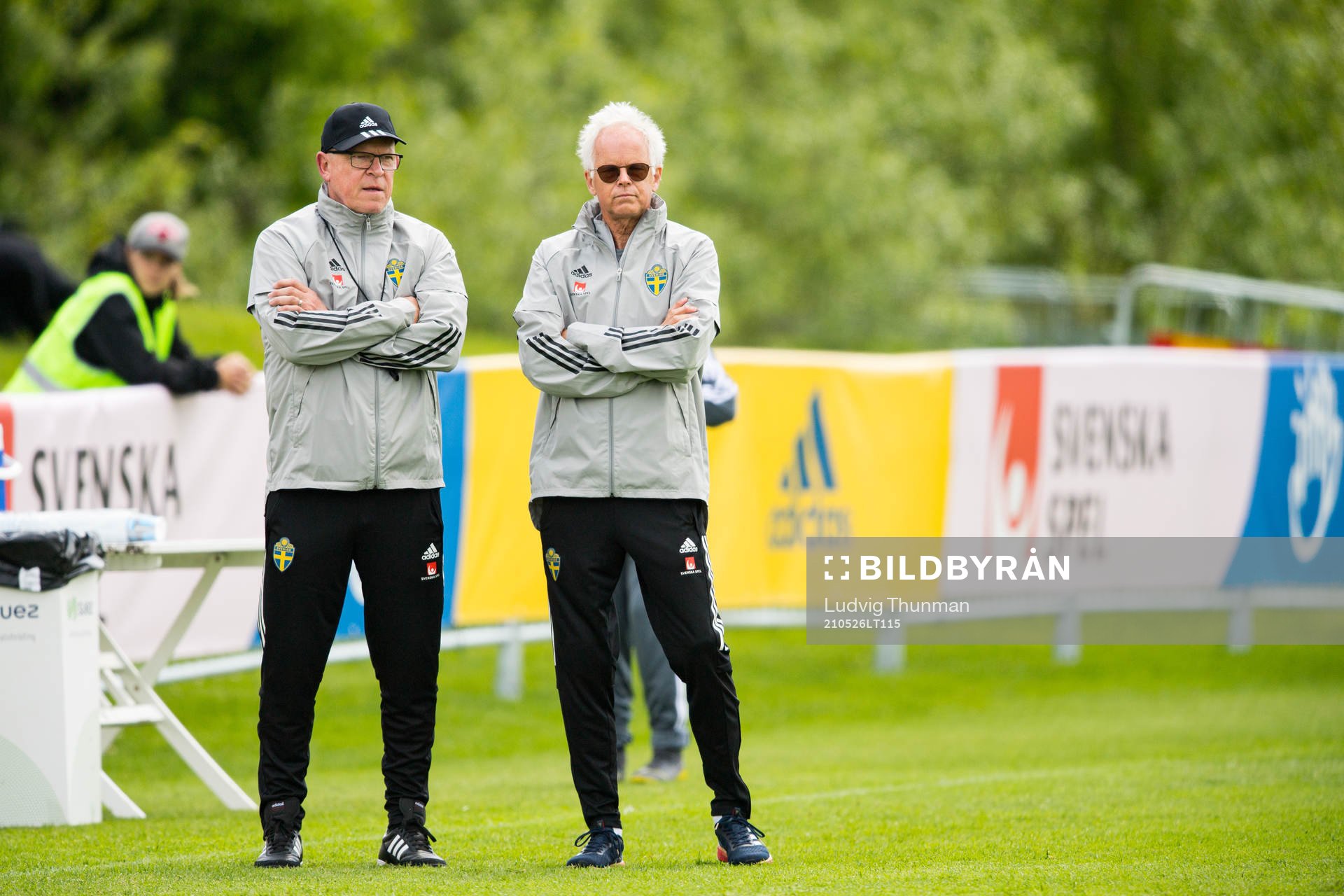 Janne Andersson, head coach and doctor Anders Valentin