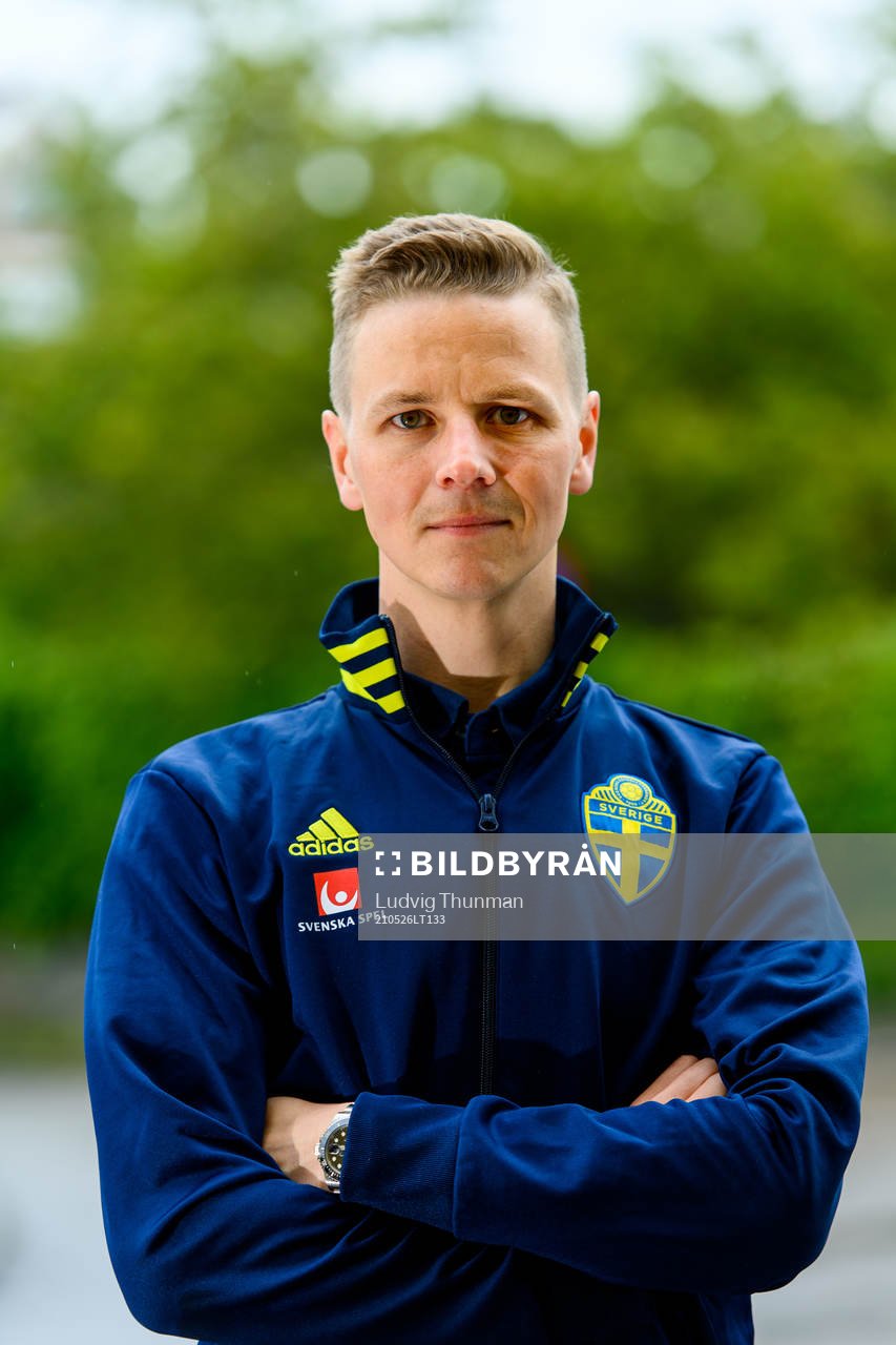 Goalkeeper coach Maths Elfvendal of the Swedish national