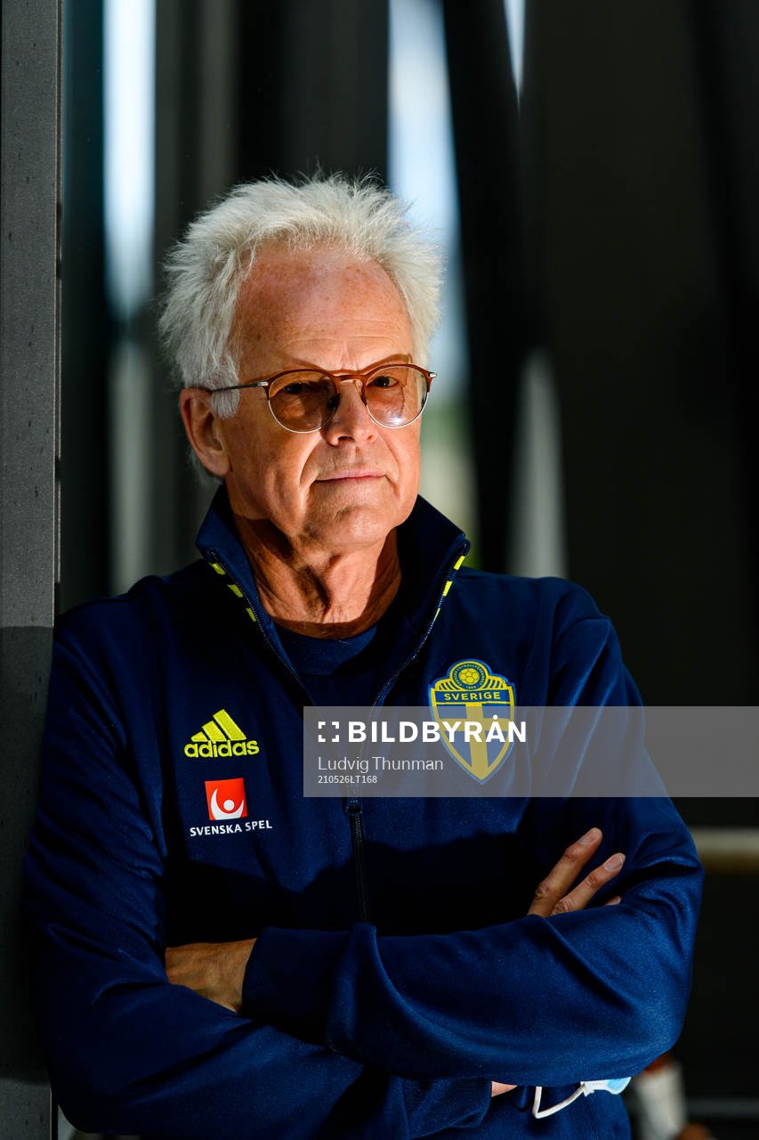 Team doctor Anders Valentin of the Swedish national