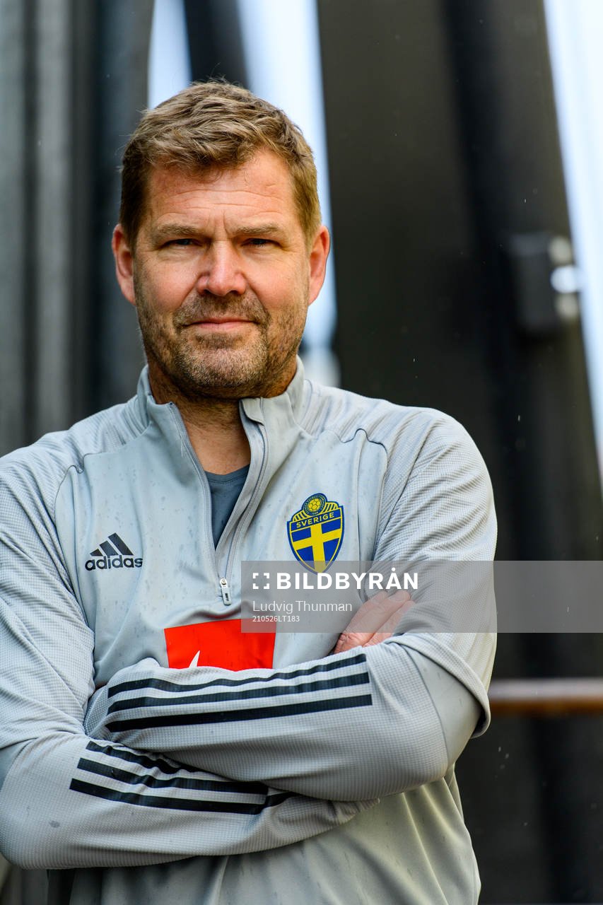Kit manager Roger Jacobsson of the Swedish national