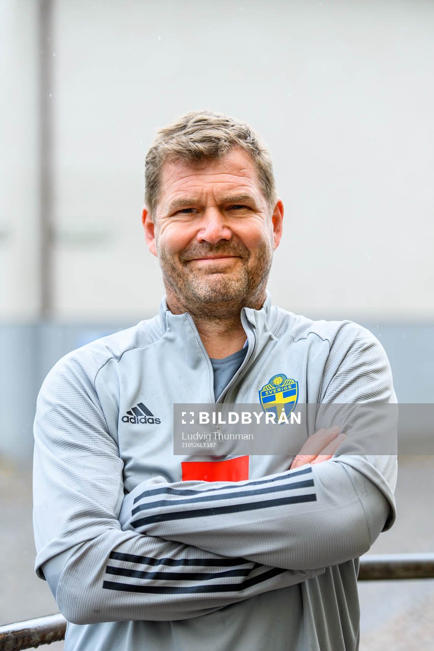 Kit manager Roger Jacobsson of the Swedish national