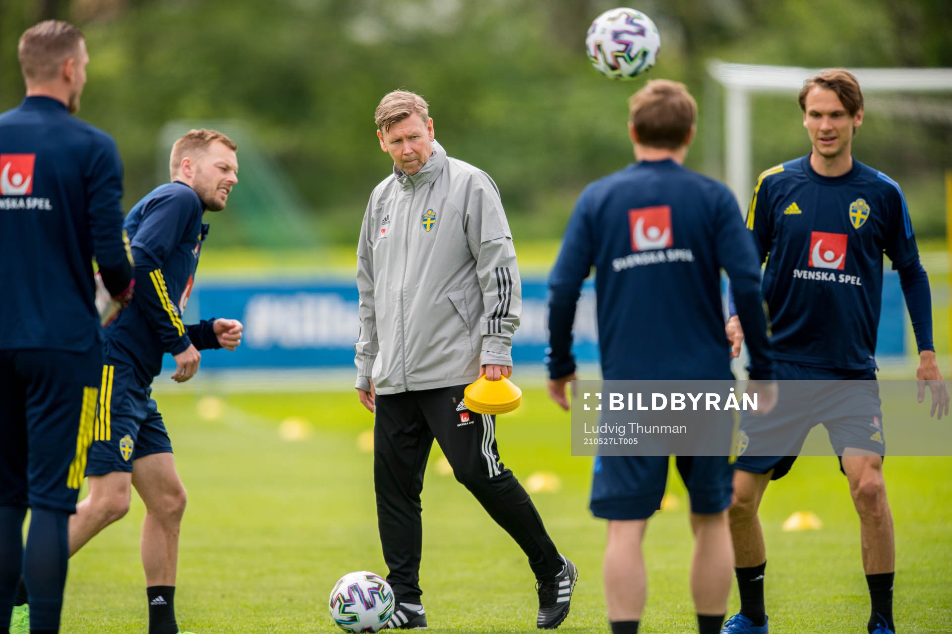 Assistant coach Peter Wettergren