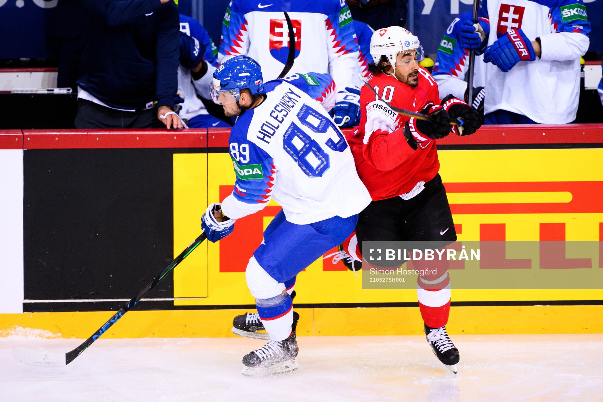 Adrian Holesinsky of Slovakia and Andres Ambuhl of