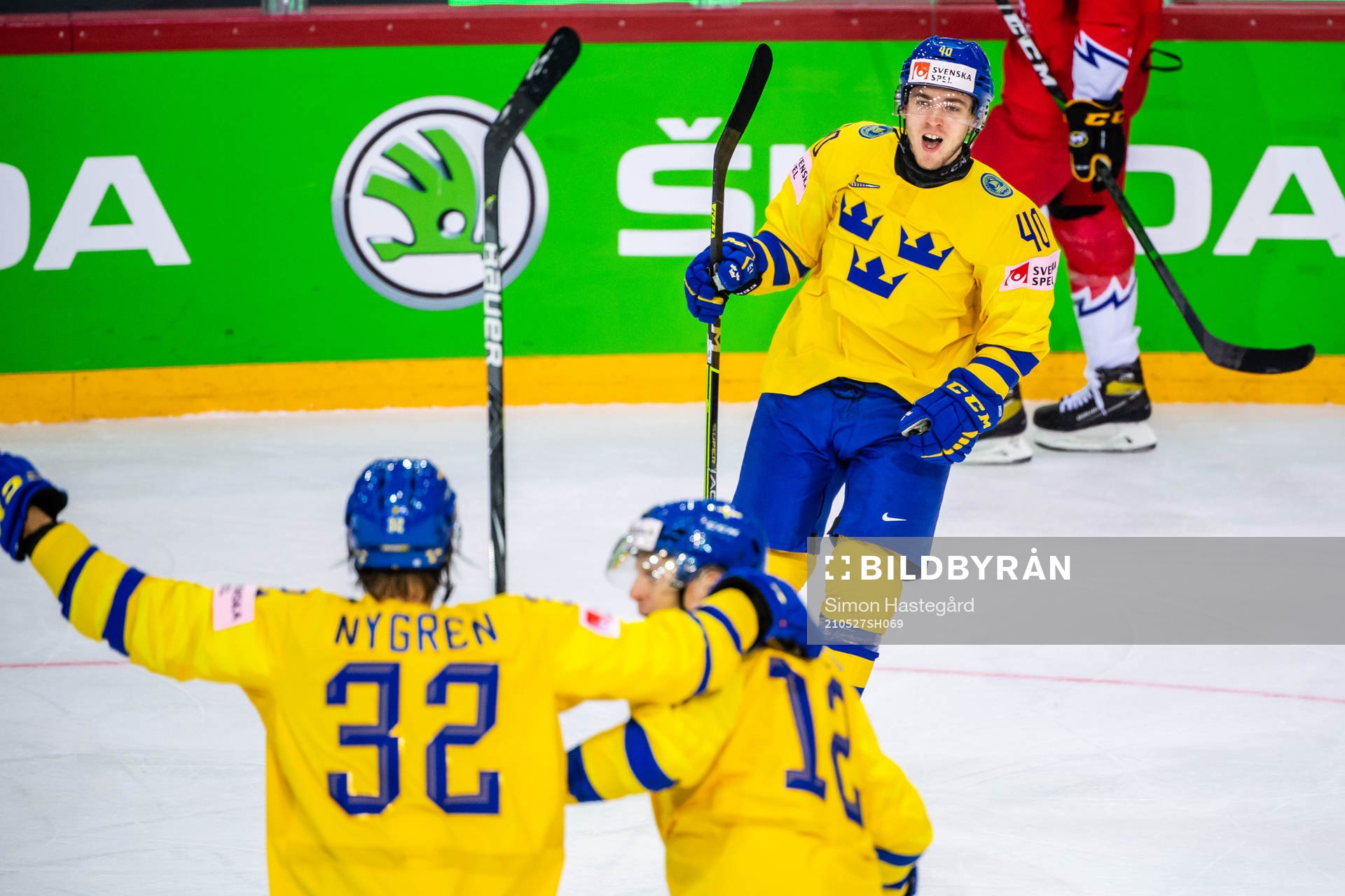 Andreas Wingerli of Sweden celebrates tighter with Magnus
