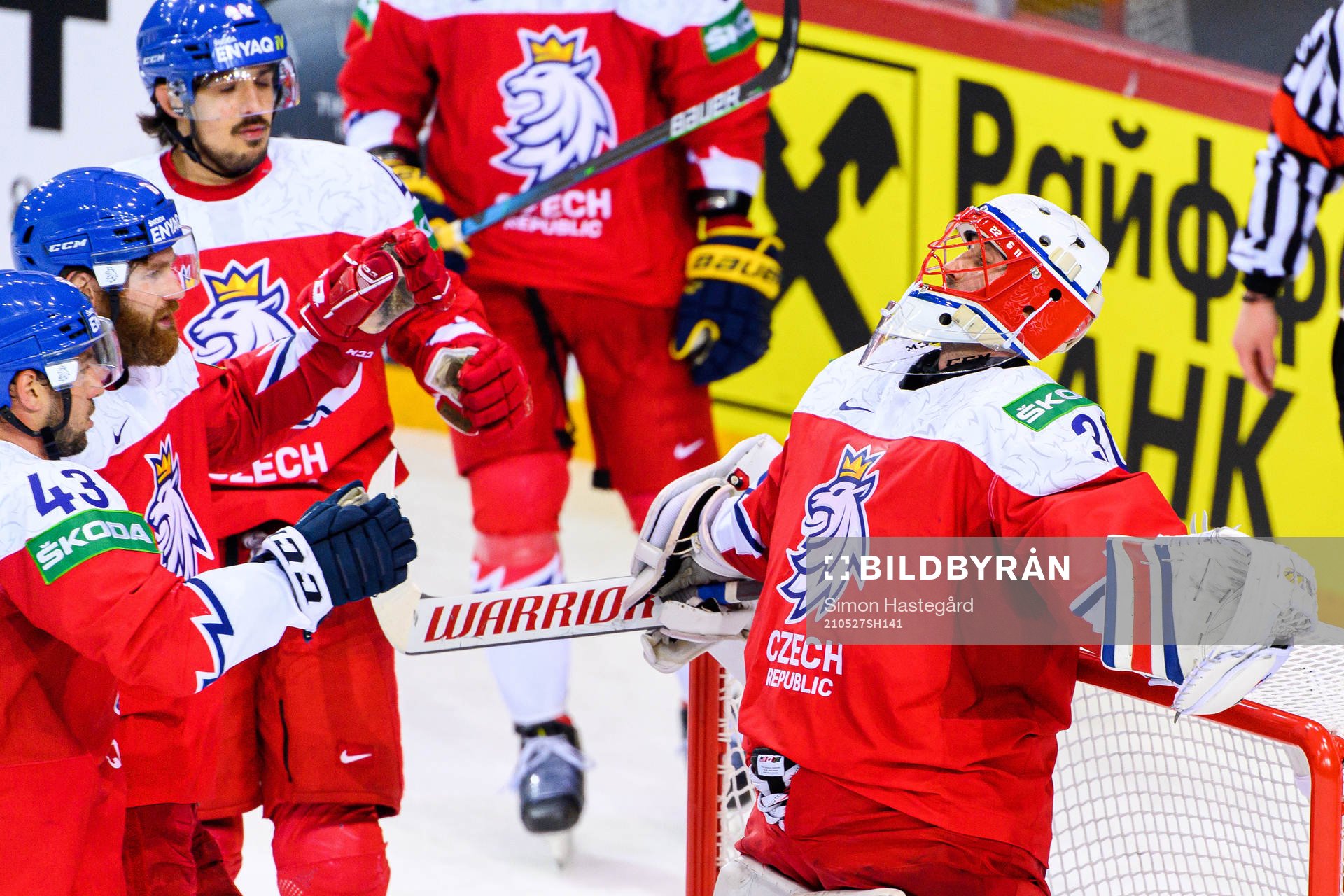 Goalkeeper Simon Hrubec of Czech Republic celebrates