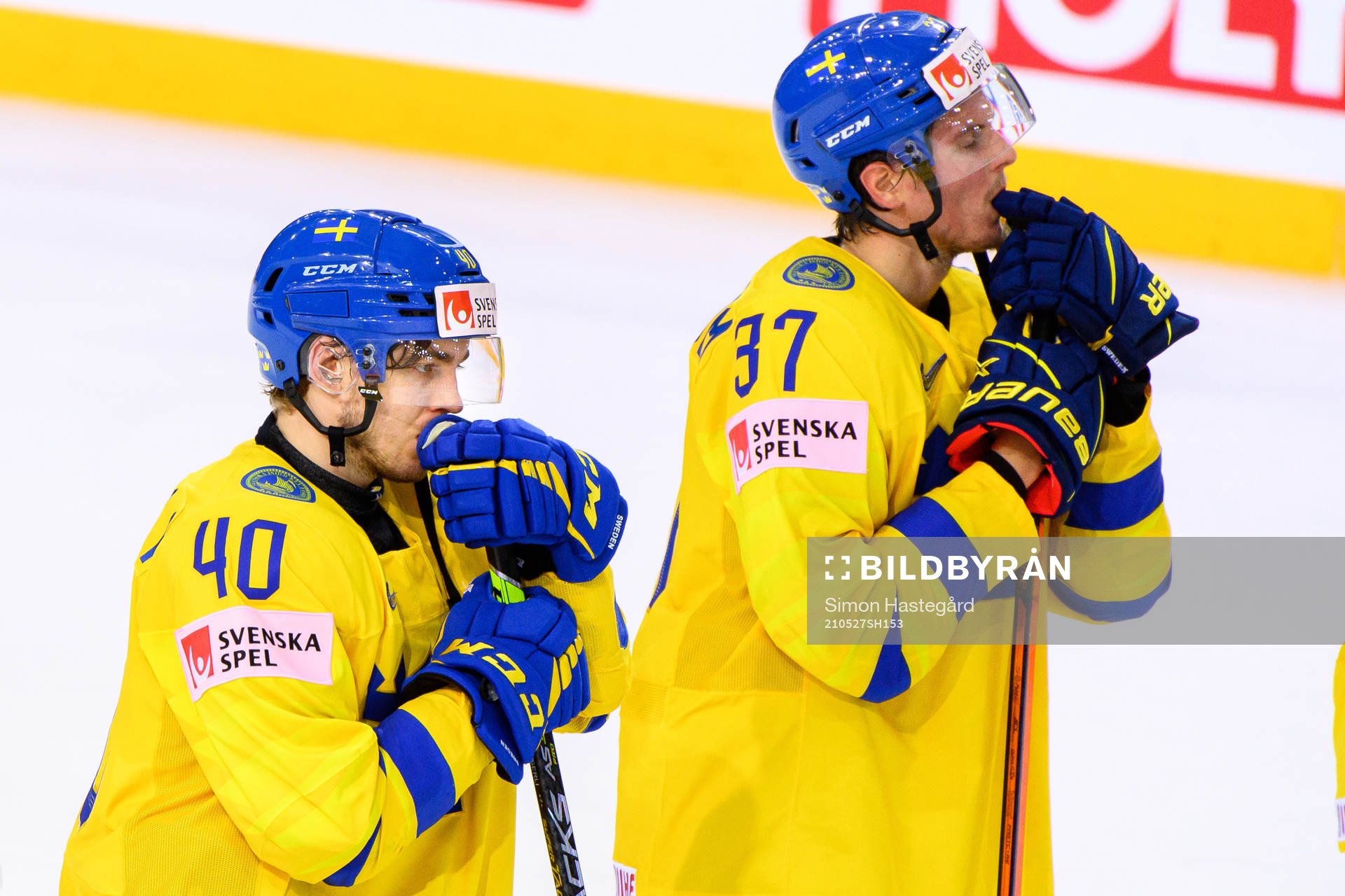 Andreas Wingerli and Isac Lundström of Sweden look dejected