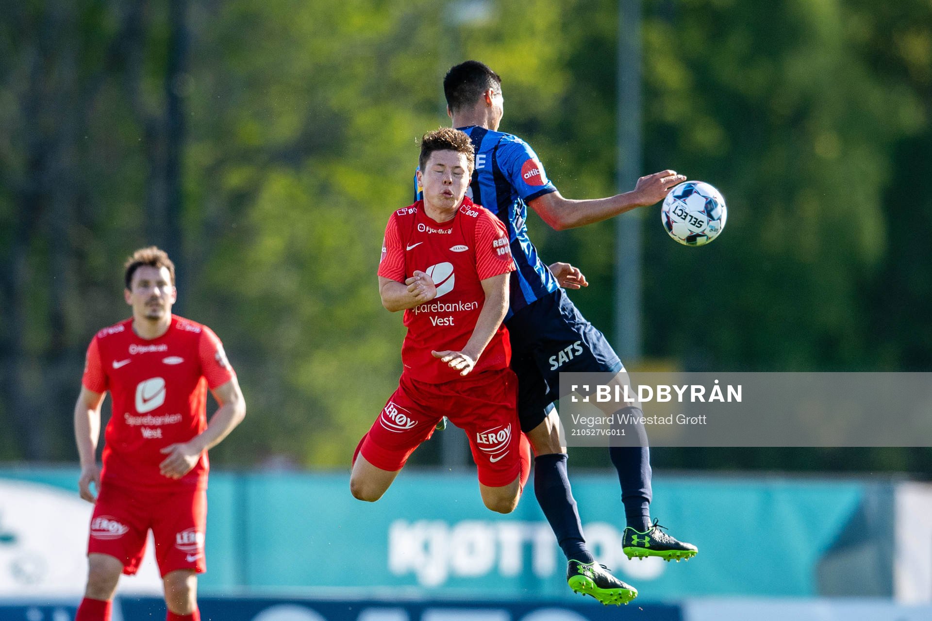 Mathias Knutsen Rasmussen of Brann and Kosuke Kinoshita of Stabæk during the Eliteserien football match between Stabæk and Brann on May 27, 2021 in Bekkestua.