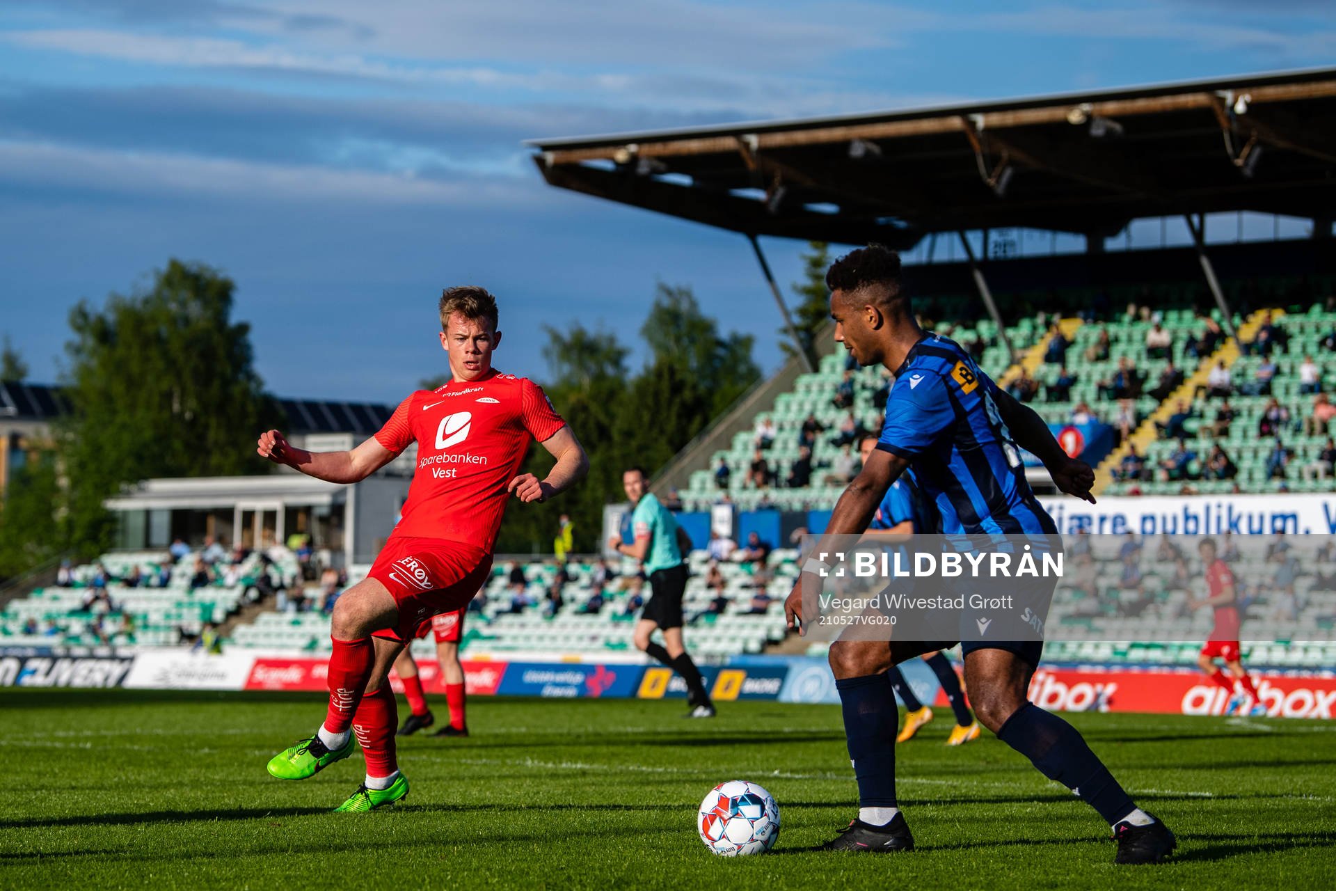 Aune Heggebø of Brann and Sammy Skytte of Stabæk