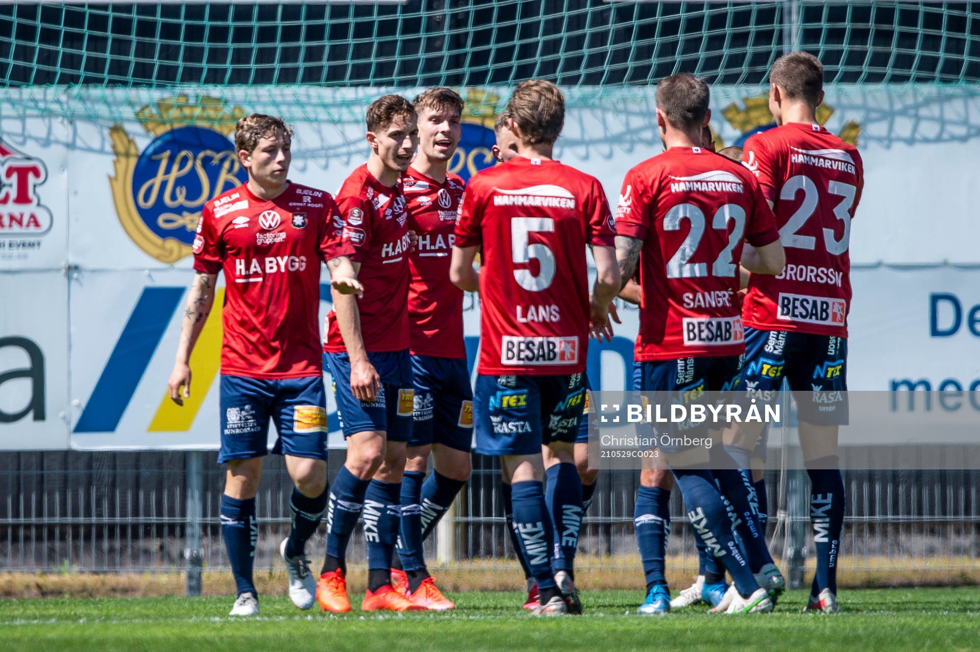 Örgrytes spelare jublar