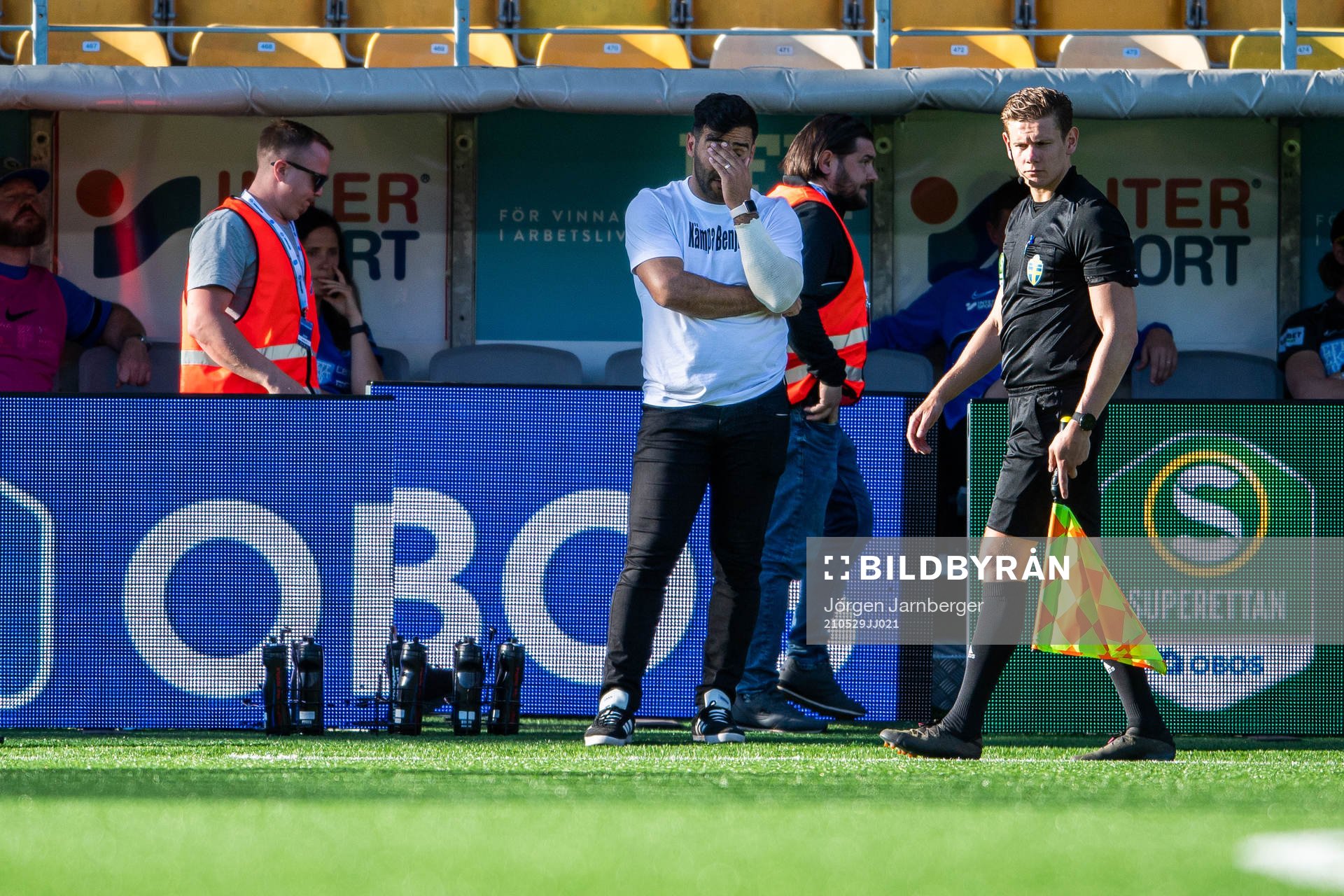 Norrbys manager Mak Lind deppar