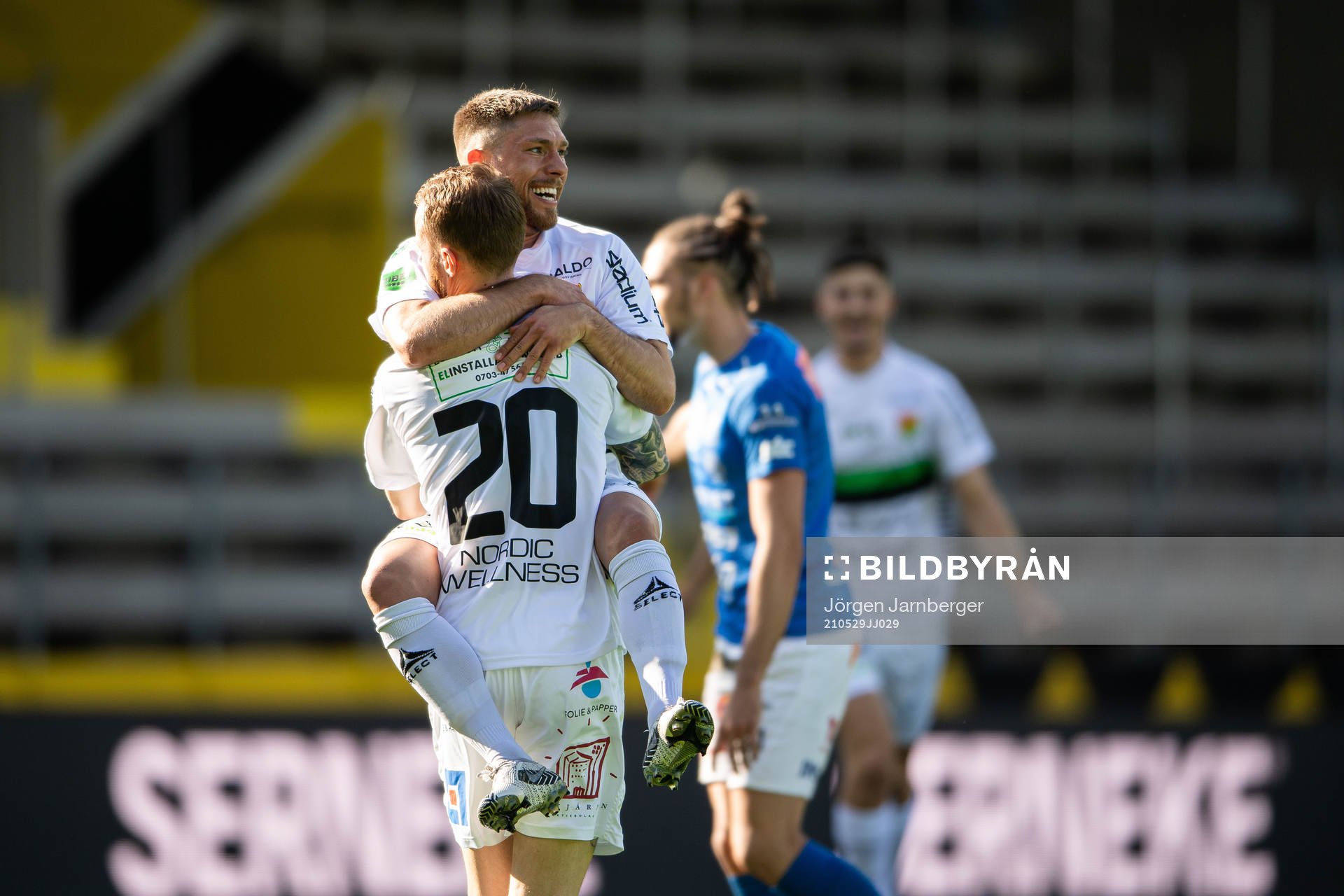 GAIS Nikola Ladan och Daniel Sterner jublar