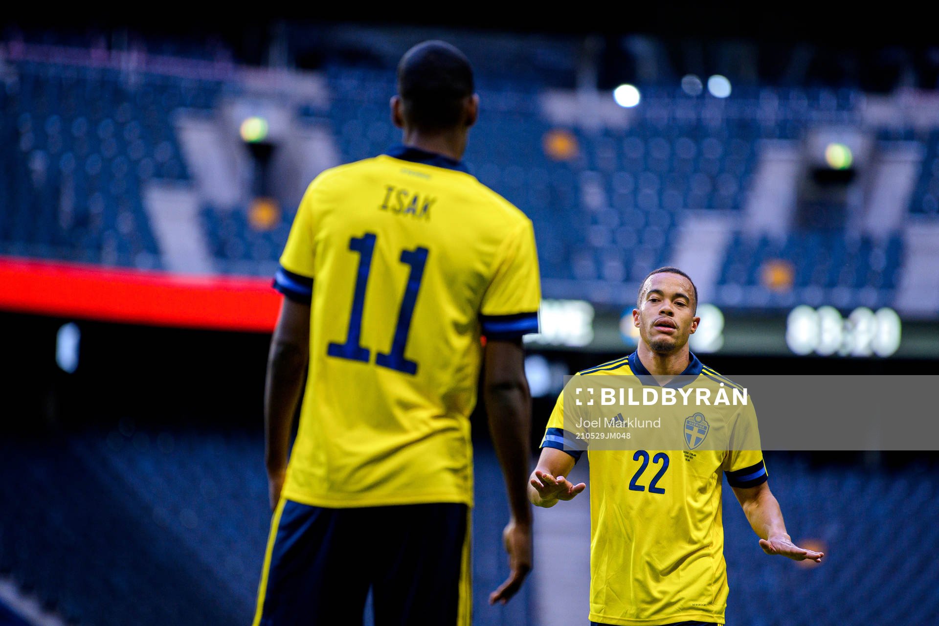 Alexander Isak is substituted Robin Quaison of Sweden