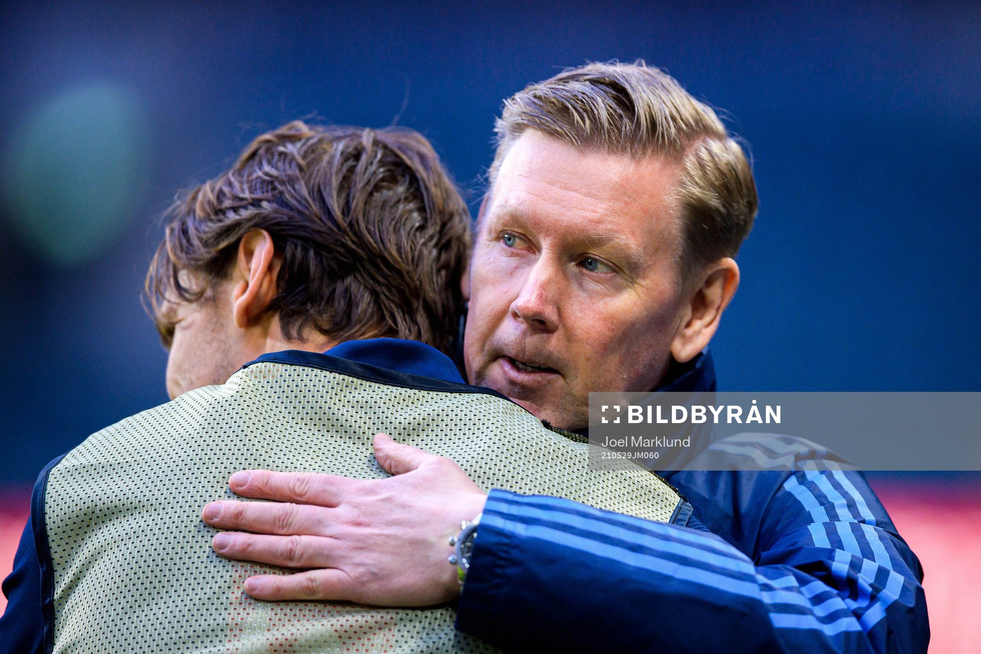 Albin Ekdal and assistant coach Peter Wettergrenof Sweden