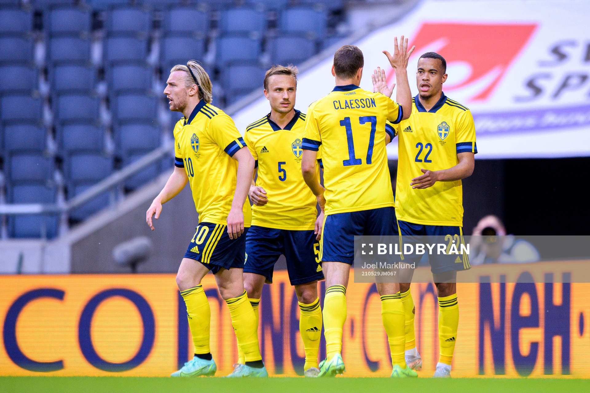 Emil Forsberg, Pierre Bengtsson , Viktor Claesson and Robin
