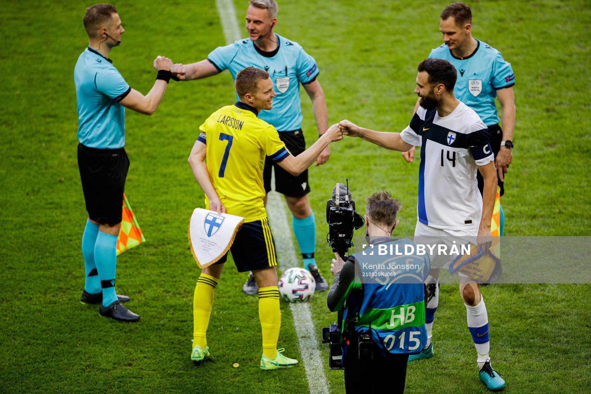 Sebastian Larsson of Sweden and Tim Sparv of Finland
