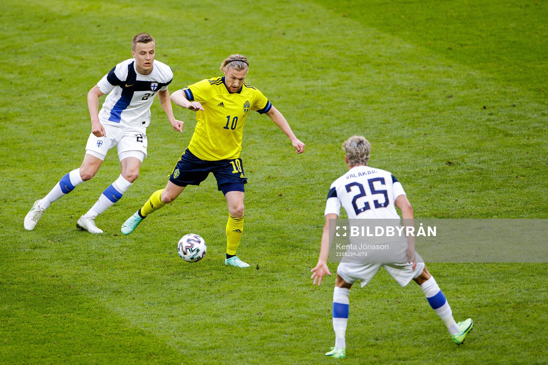 Emil Forsberg of Sweden