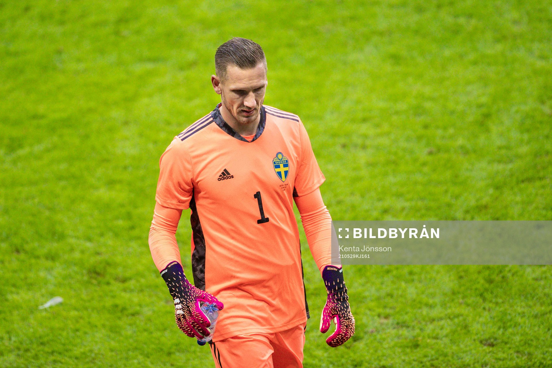 Goalkeeper Robin Olsen of Sweden looks dejected