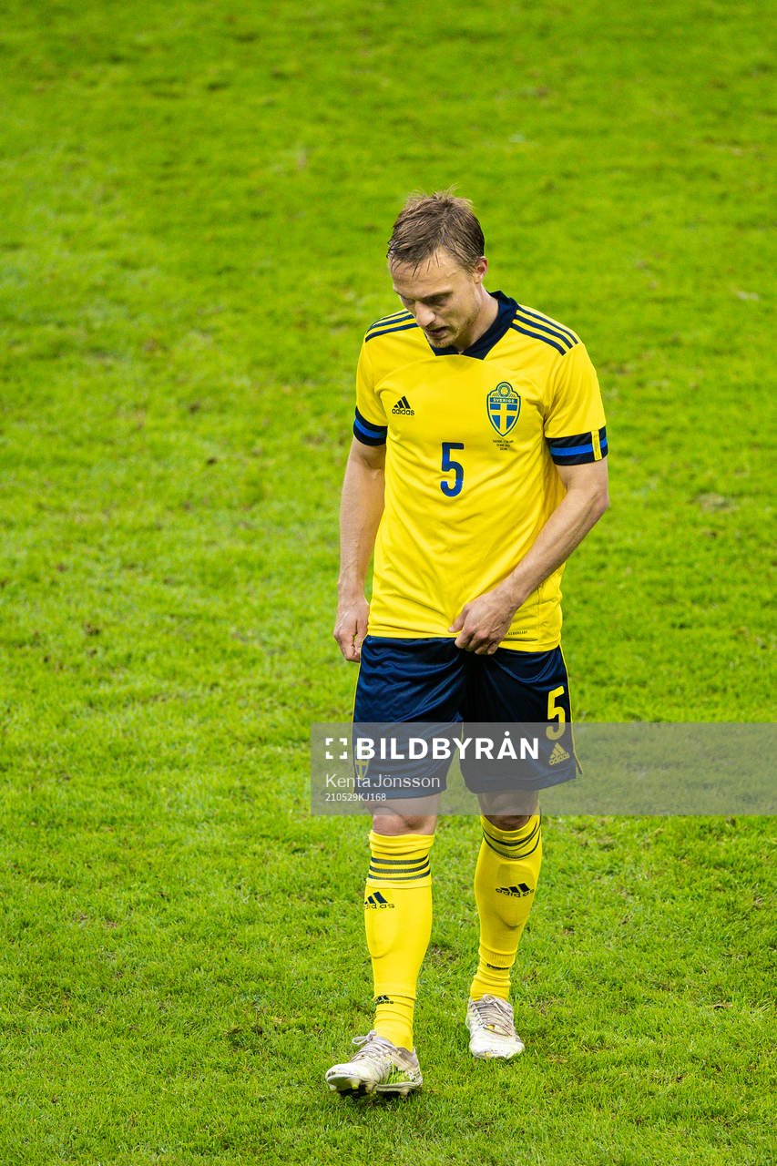 Pierre Bengtsson of Sweden looks dejected