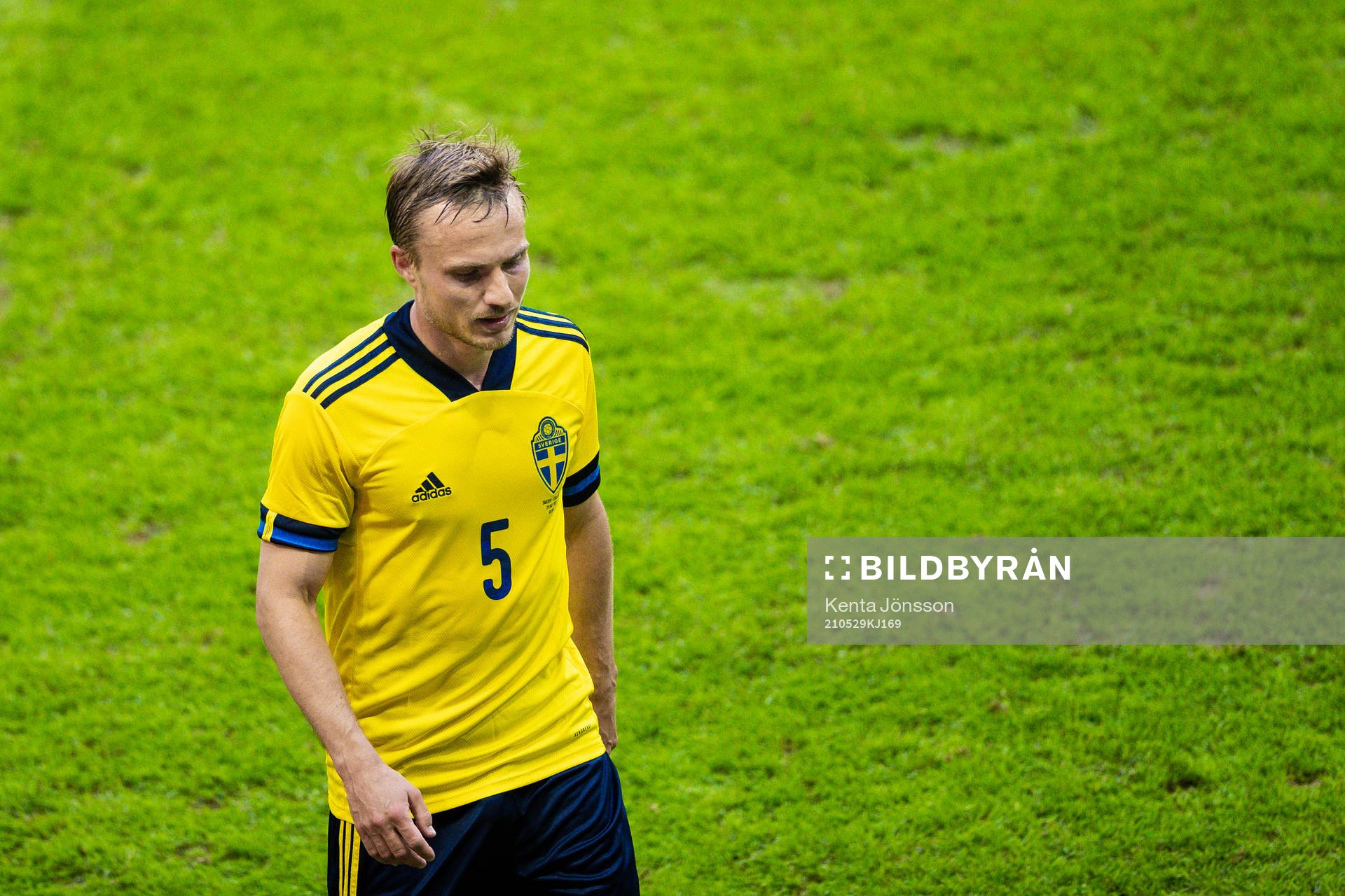 Pierre Bengtsson of Sweden looks dejected