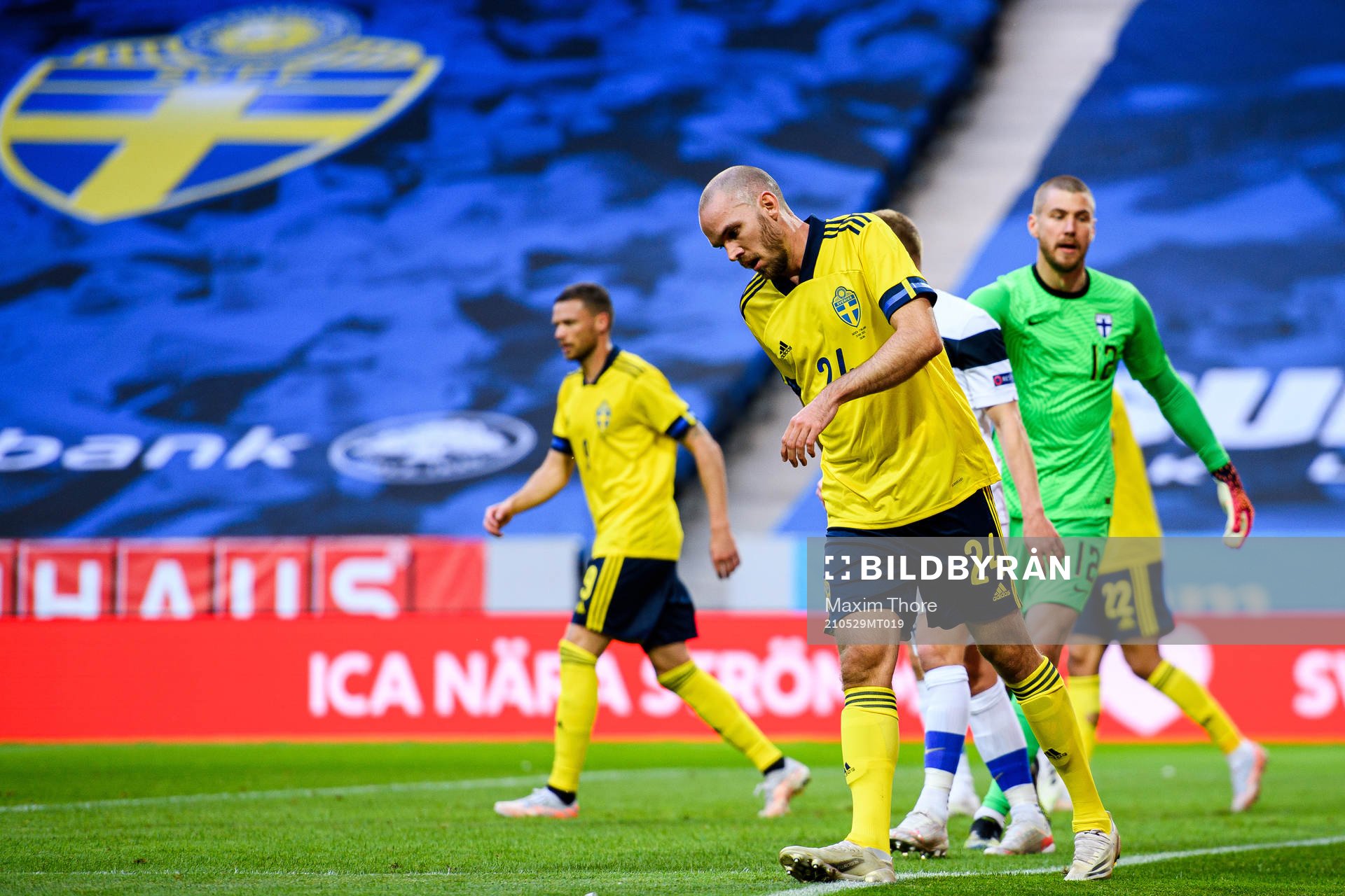 Marcus Danielson of Sweden looks dejected