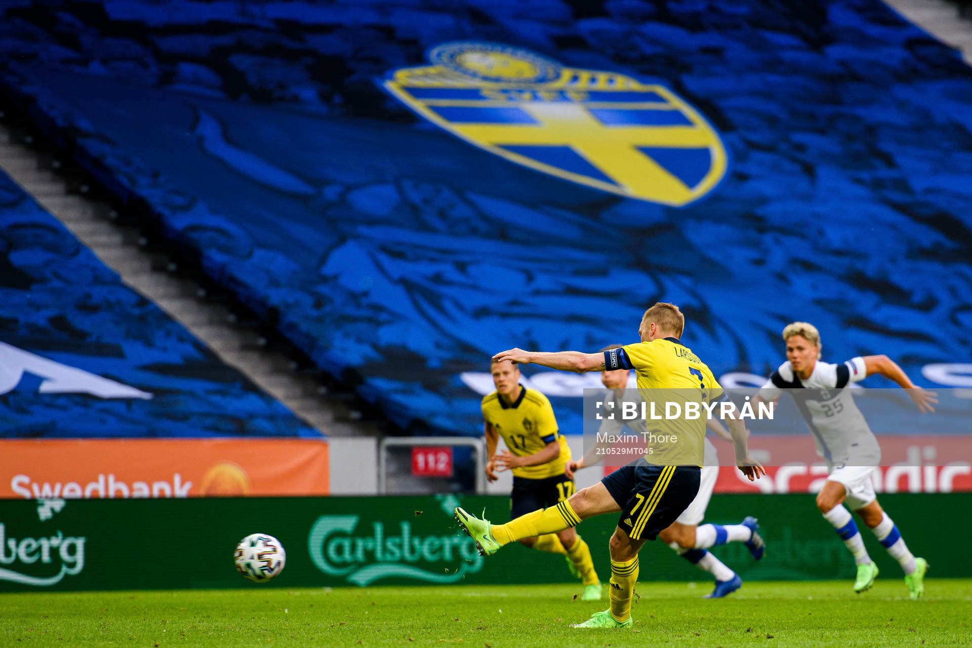 Sebastian Larsson of Sweden scores the 2-0 goal