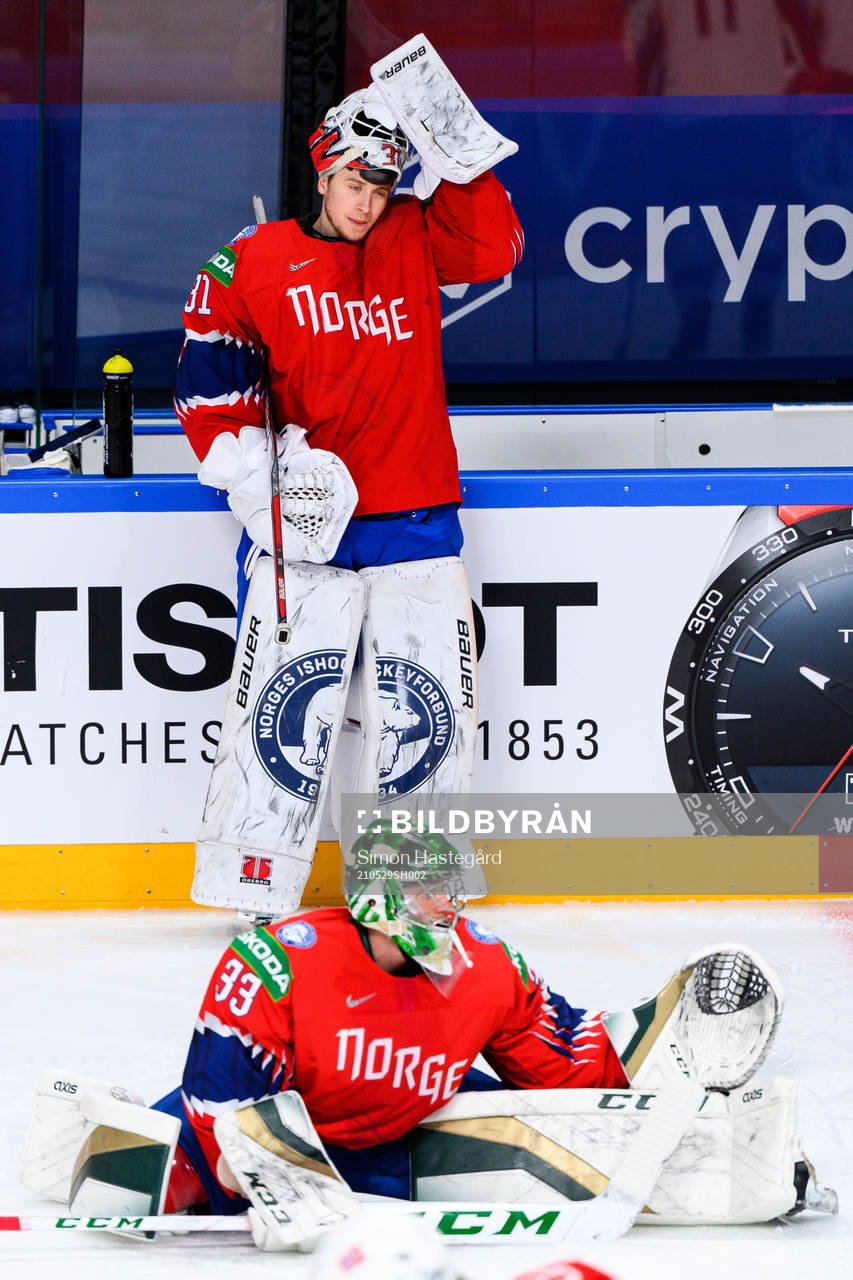 Goalkeepers Jonas Arntzen and Henrik Haukeland of Norway
