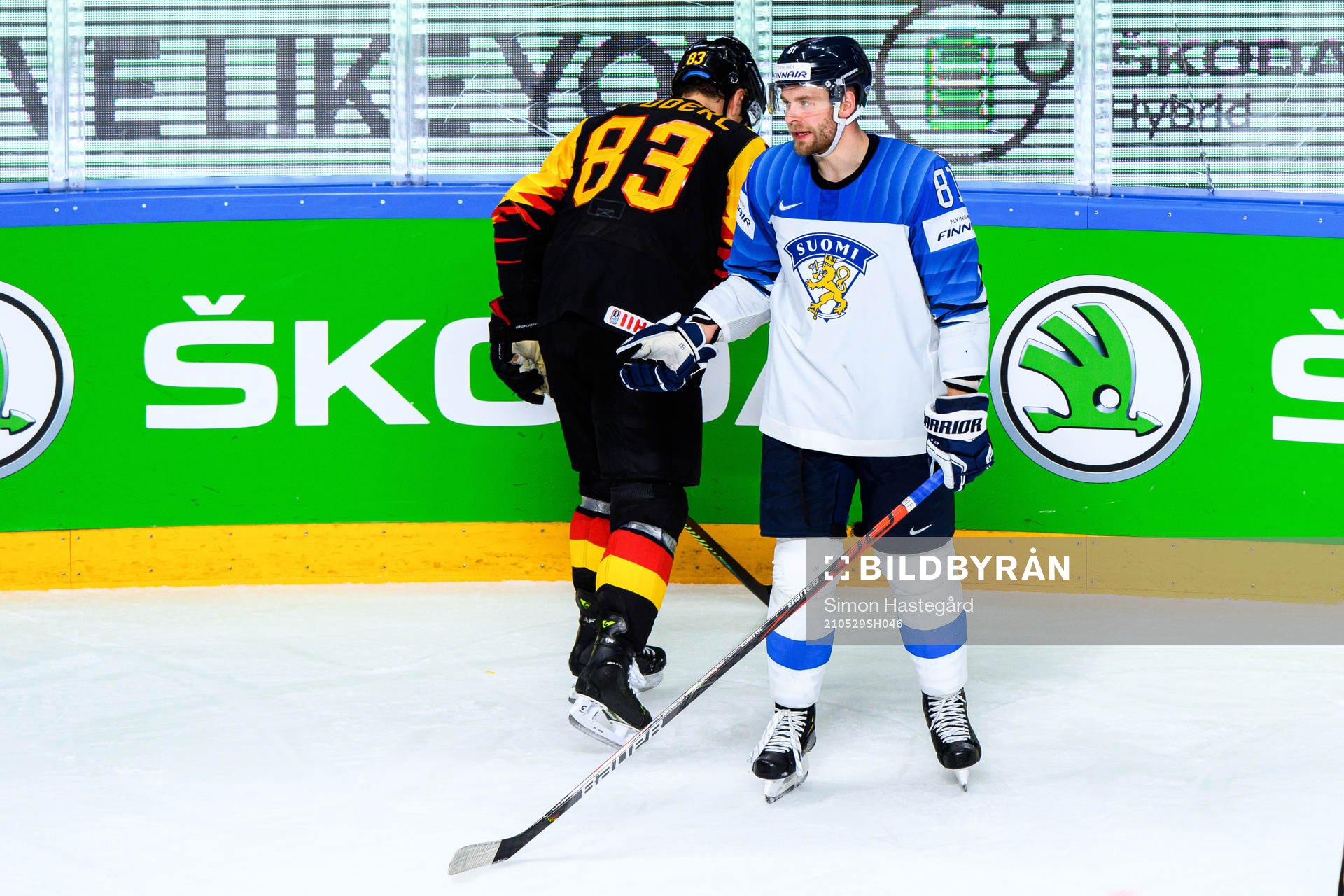 Leonhard Pfoderl of Germany and Iiro Pakarinen of Finland