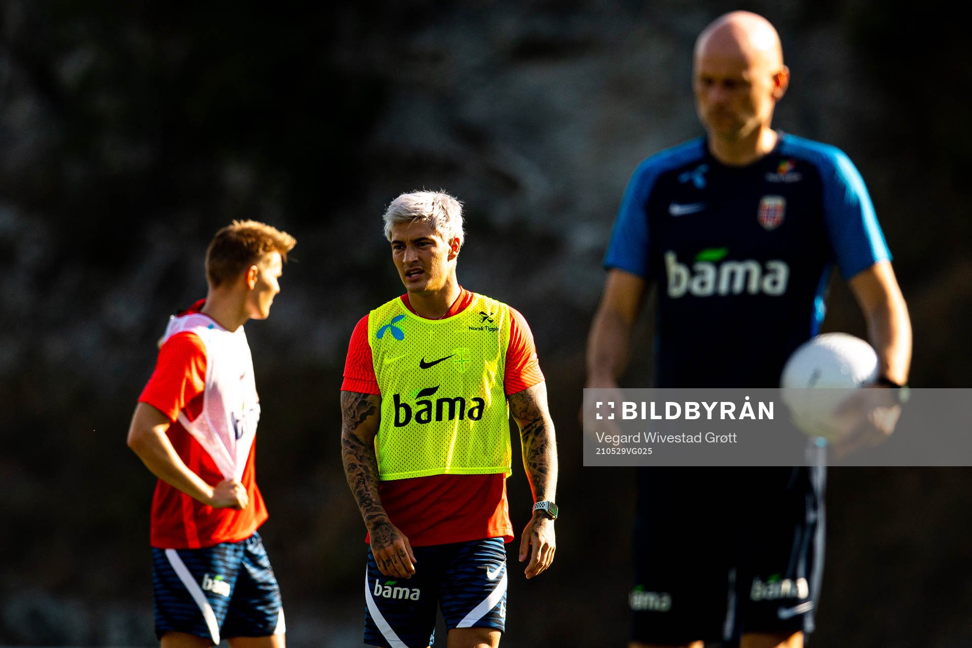 Mathias Normann and Ståle Solbakken, head coach of the
