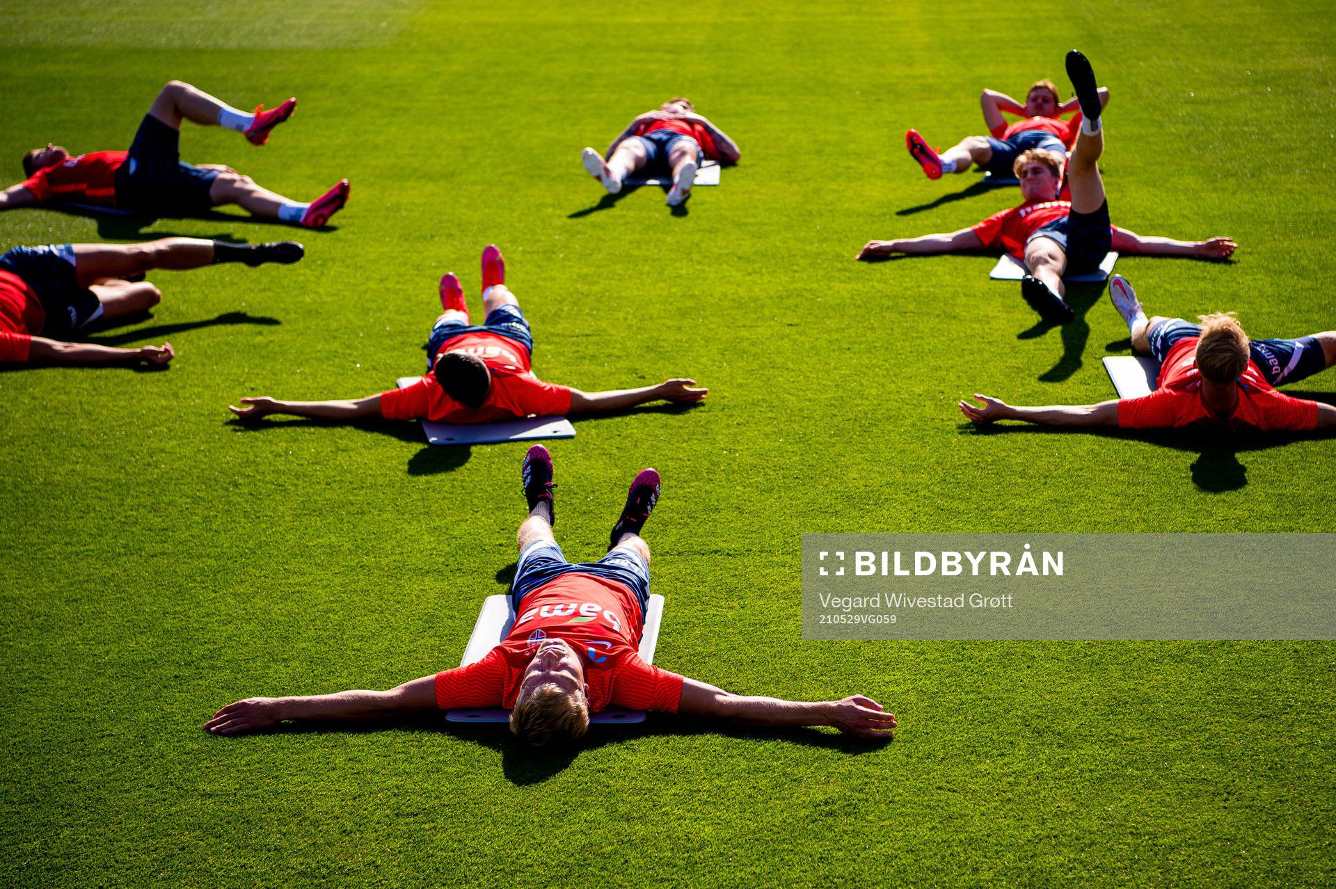 Birger Meling and the players of the Norwegian national