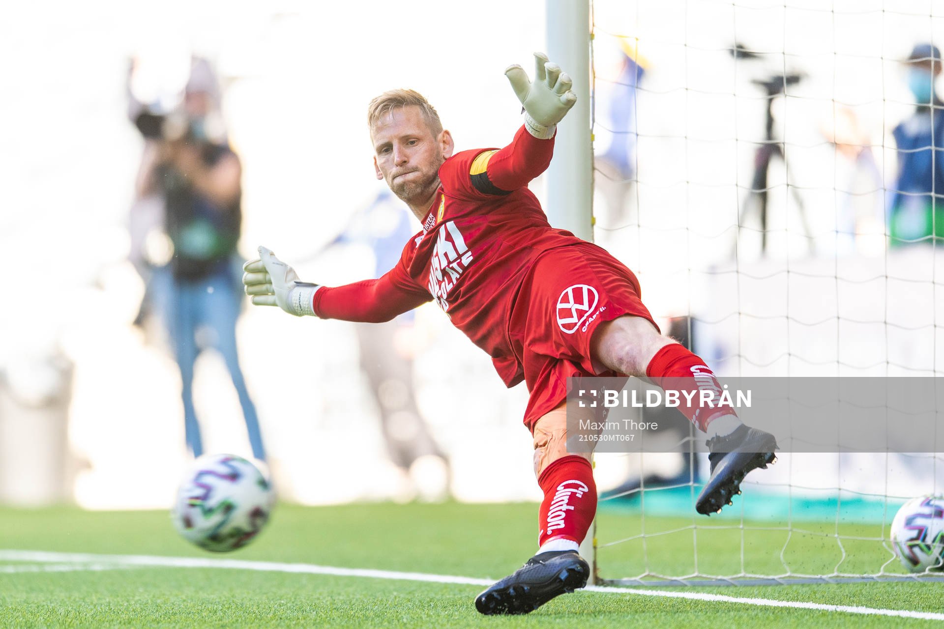 Hammarbys målvakt David Ousted vid straffläggningen