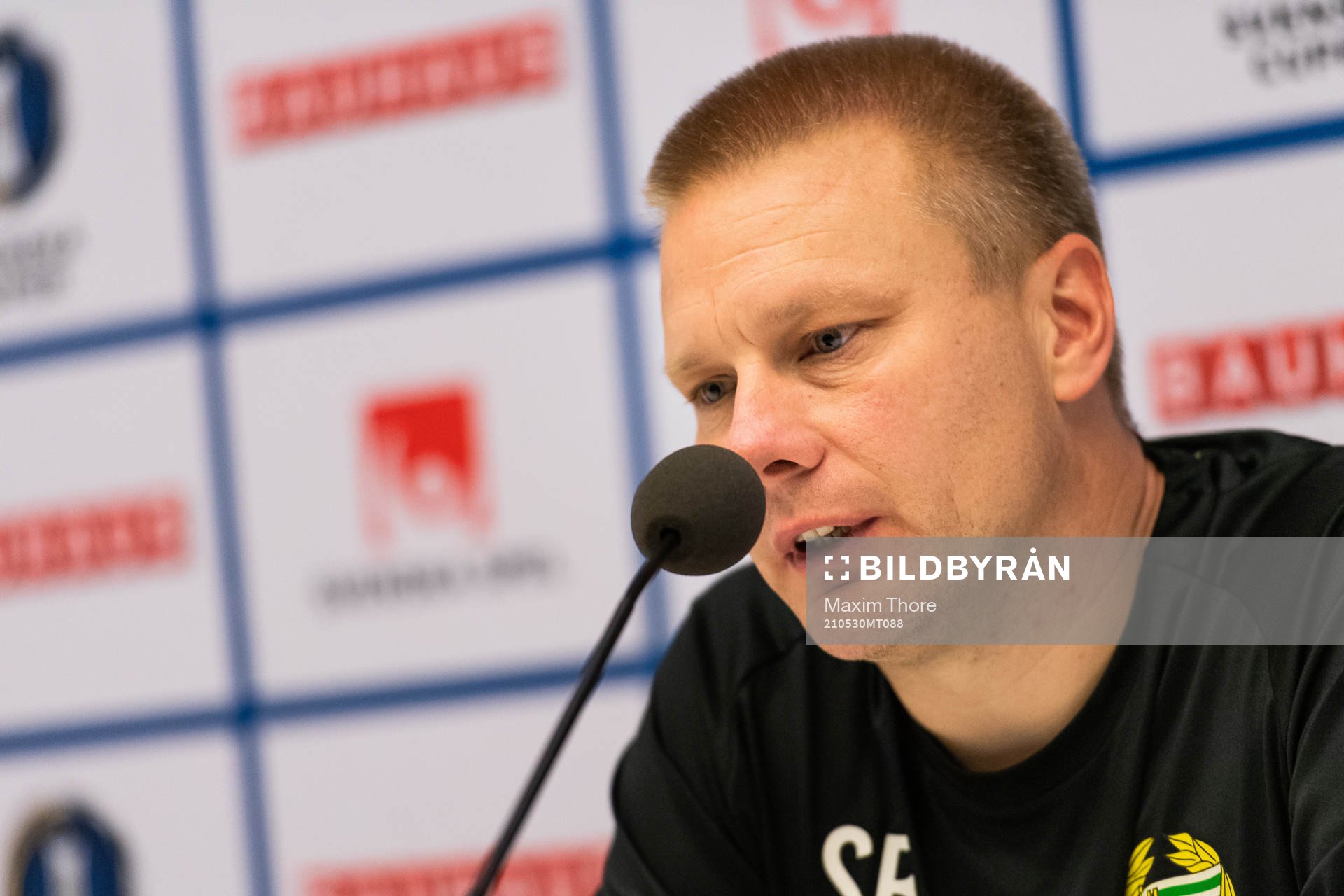 Hammarbys tränare Stefan Billborn på presskonferensen