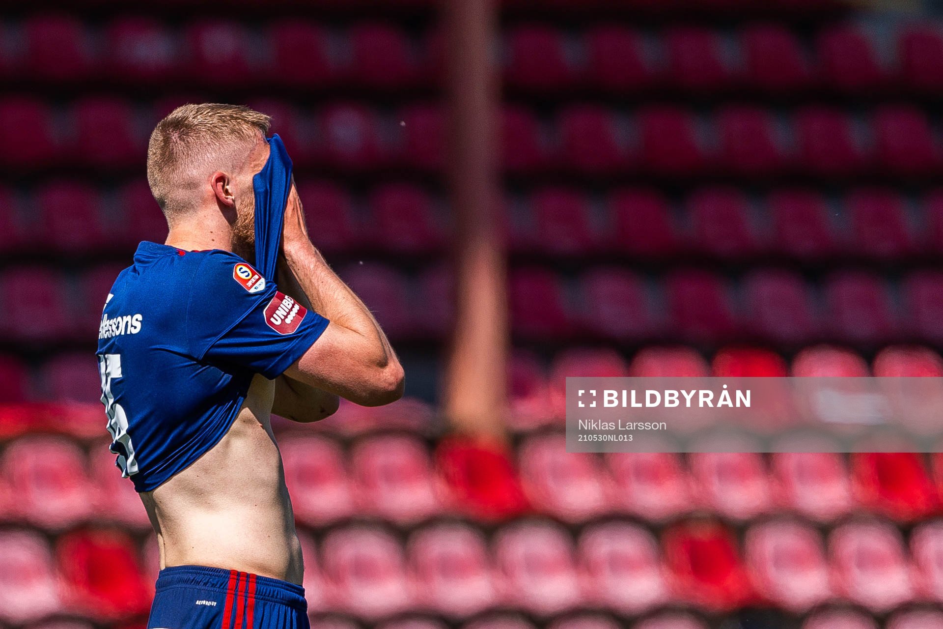 Östers Emil Engqvist  deppar
