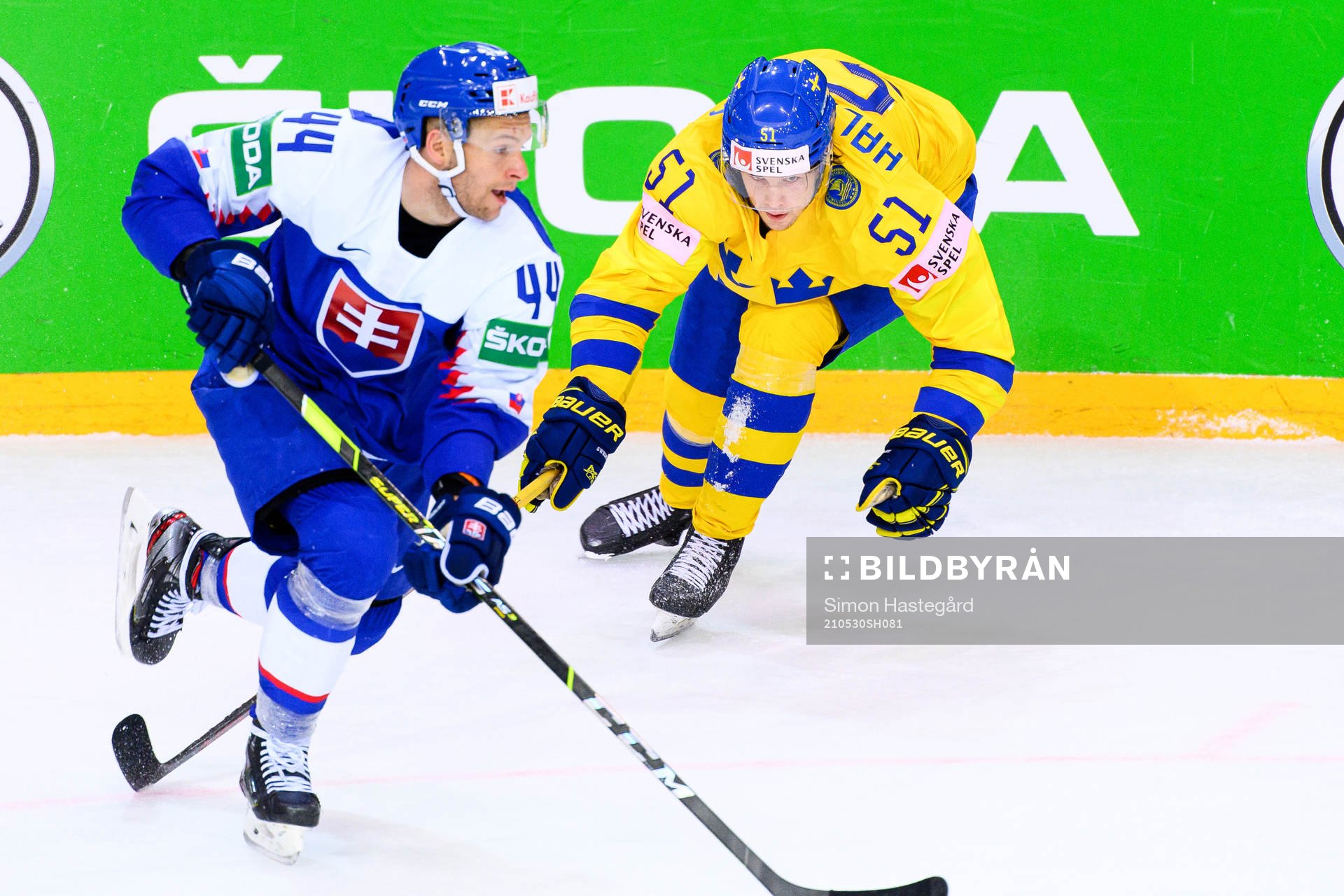 Mislav Rosandic of Slovakia and Filip Hållander of Sweden