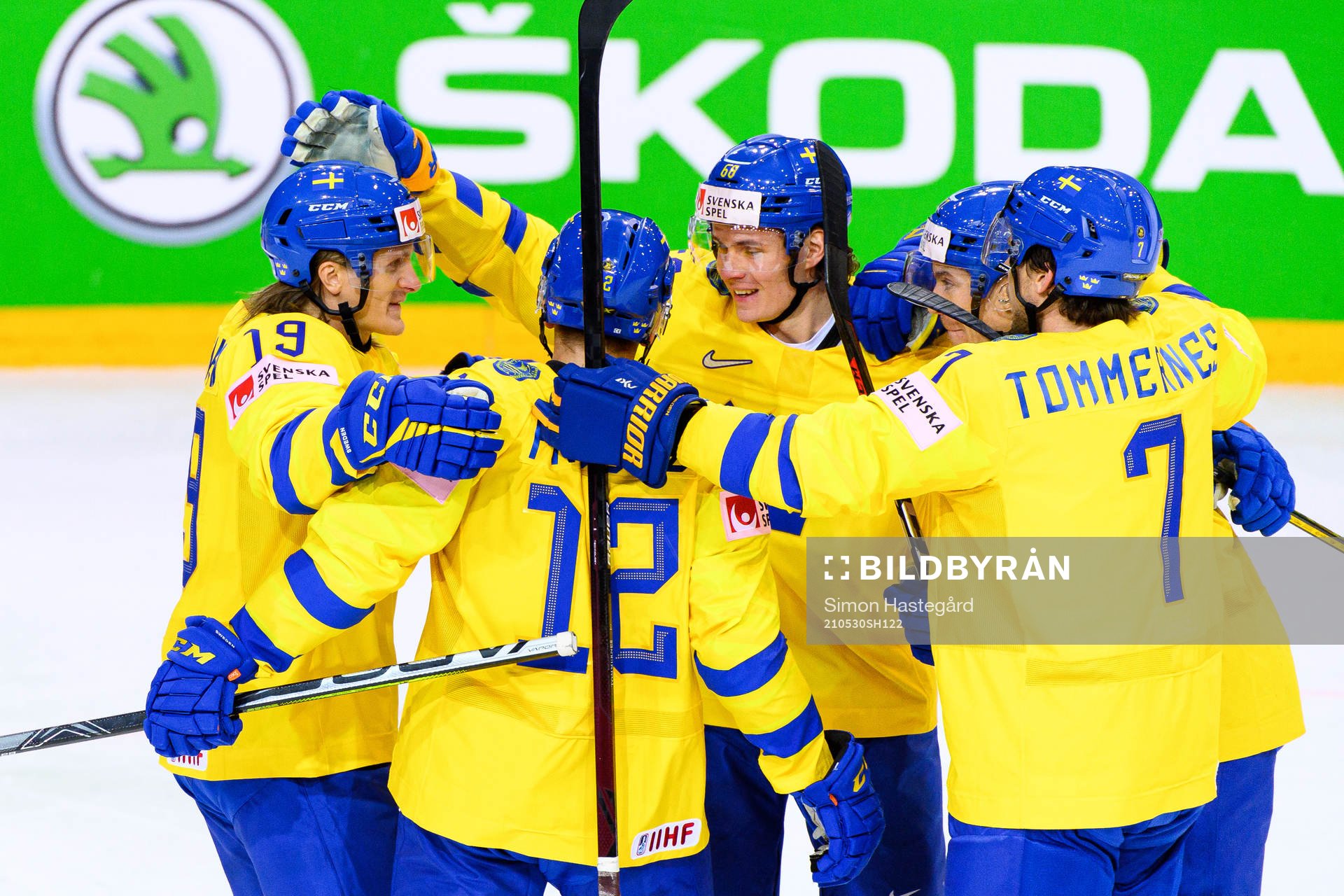 Marcus Sörensen of Sweden celebrates the 1-1 goal with Max