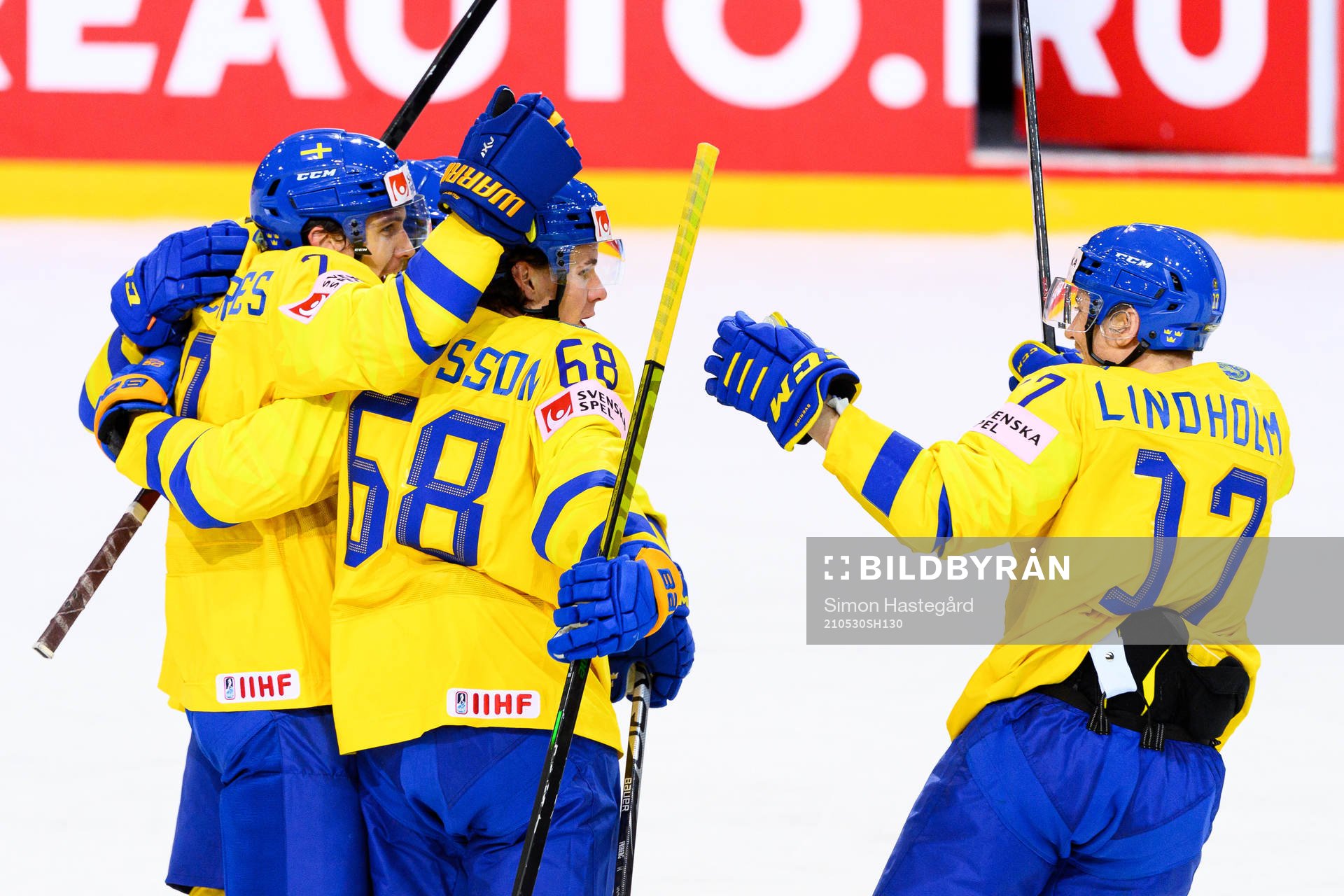 Victor Olofsson of Sweden celebrates the 2-1 goal