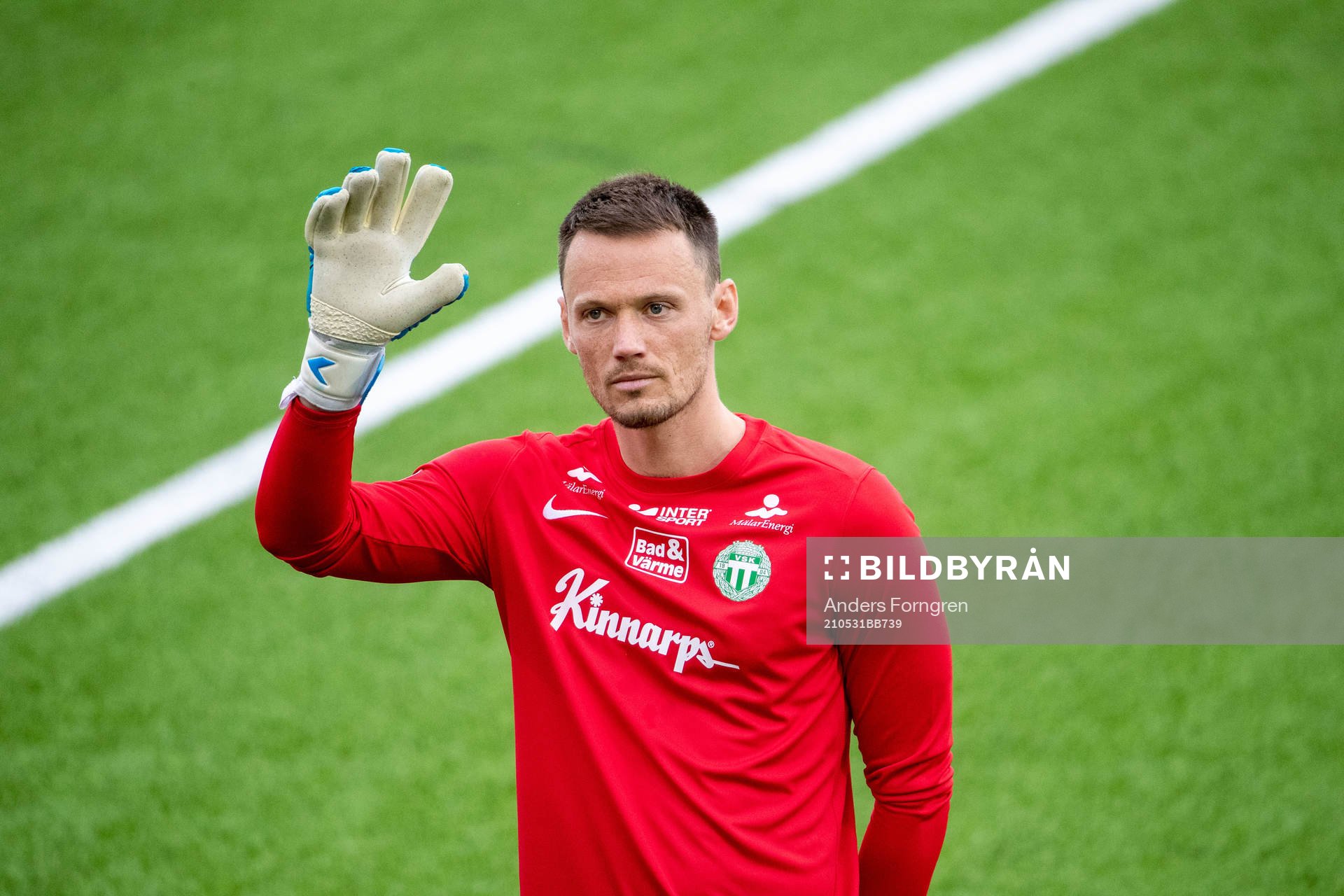 Västerås målvakt Anton Fagerström innan fotbollsmatchen