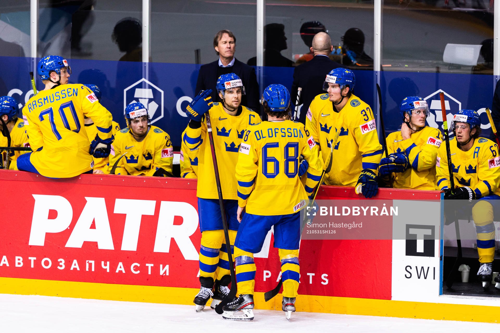 Henrik Tömmernes and Victor Olofsson of Sweden