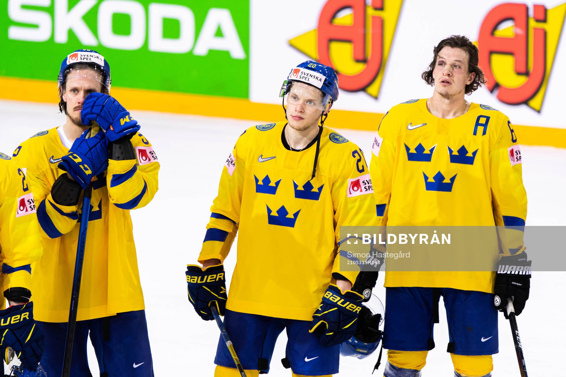 Magnus Nygren and Lawrence Pilut of Sweden looks dejected