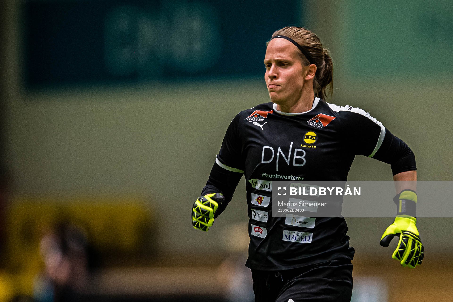 Ida Norstrøm of LSK Kvinner warms up