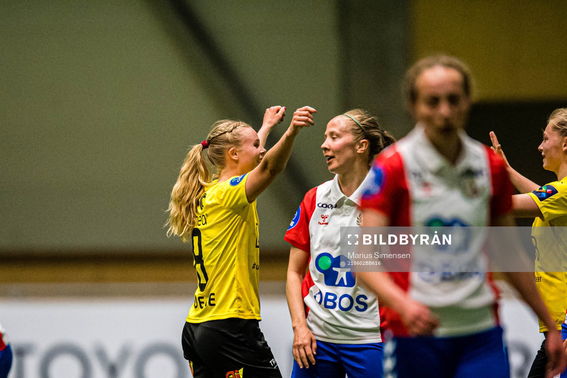 Nora Eide Lie of LSK Kvinner celebrates