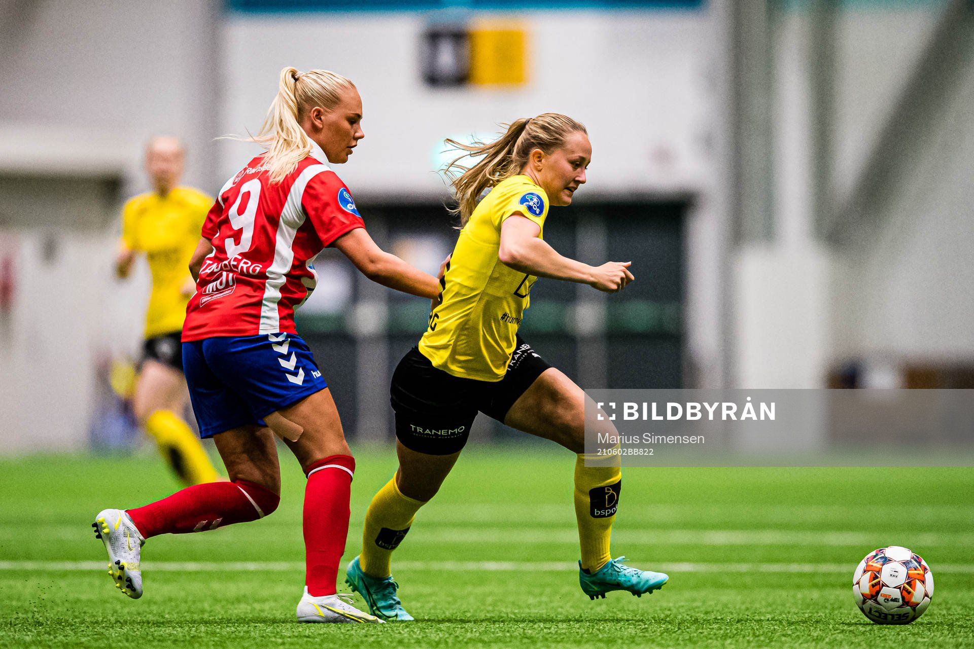 Cathinka Friis Tandberg and Camilla Linberg of LSK Kvinner