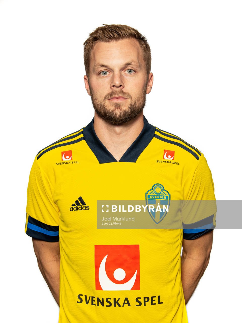 191112 Sebastian Larsson of the Swedish national football