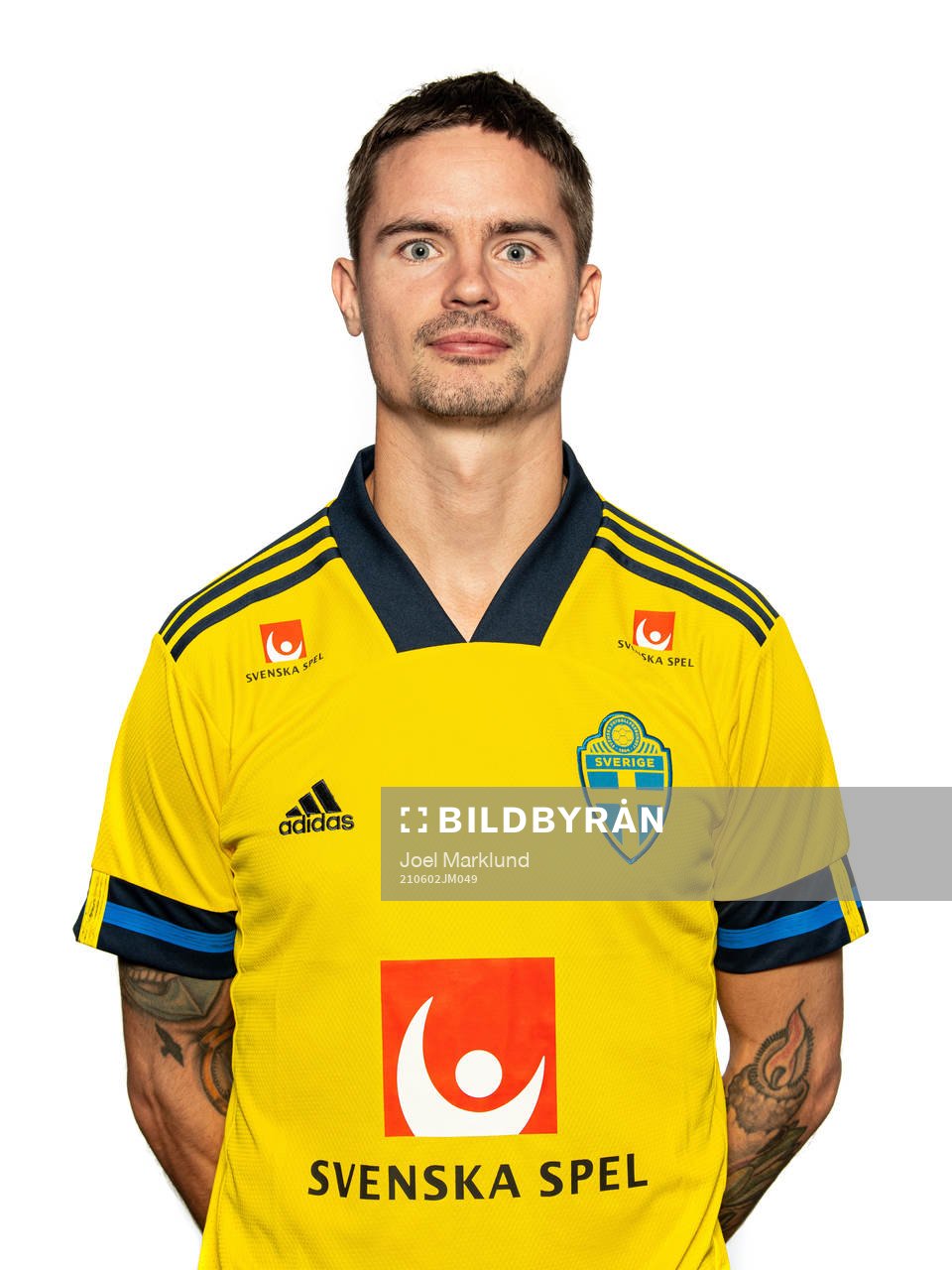 191112 Mikael Lustig of the Swedish national football team